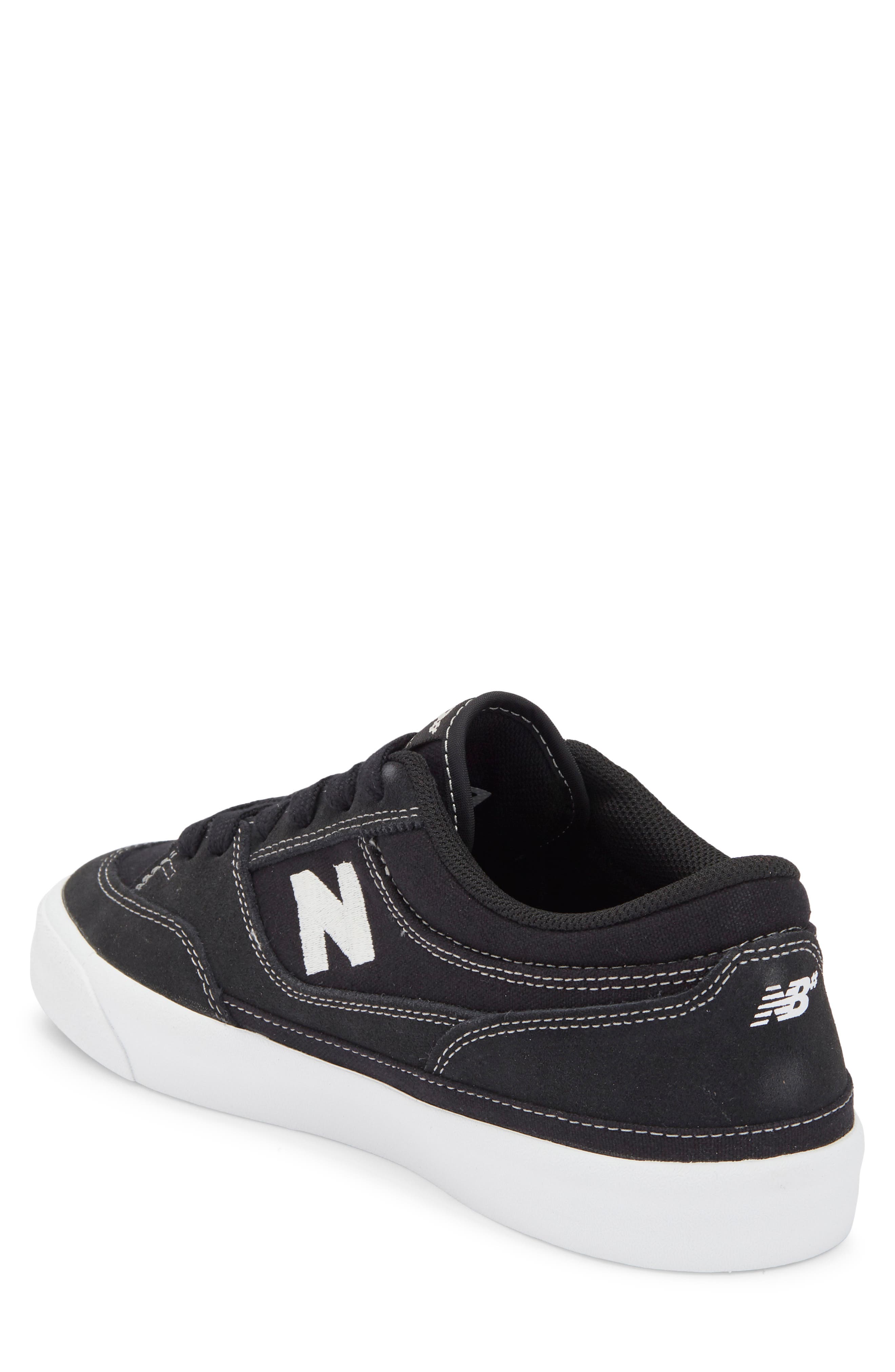 New Balance 417 Low Top Sneaker