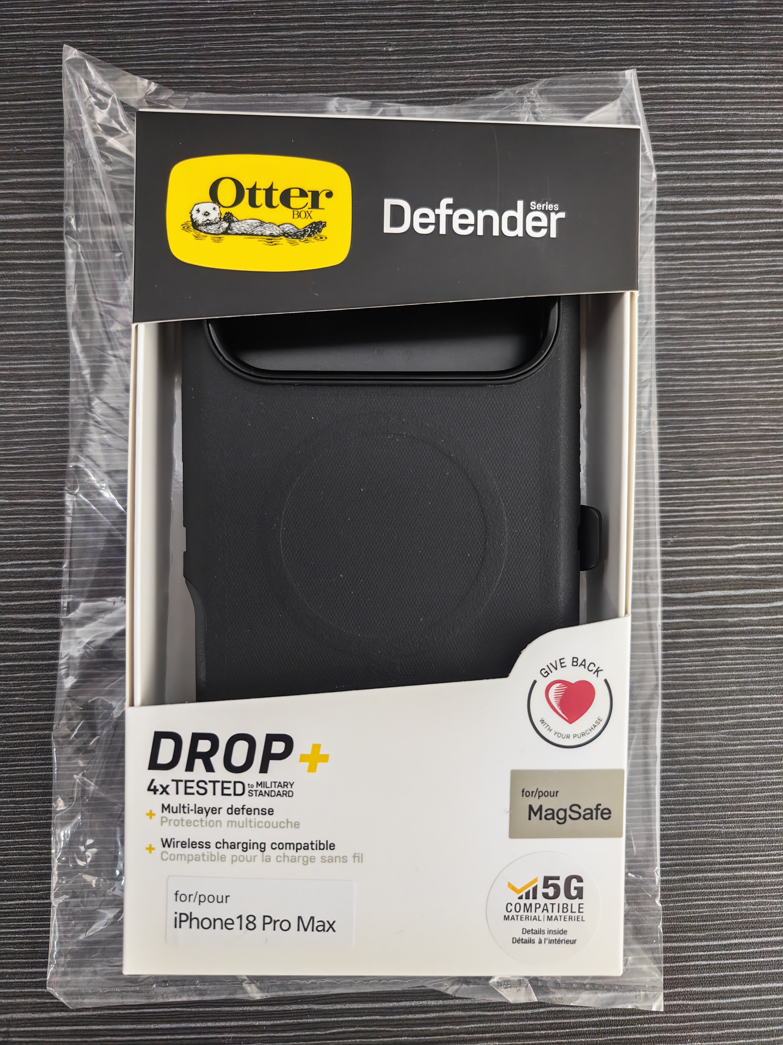 iPhone 18 Pro Max / 18Pro Max Defender Pro Otterbox Magsafe Case Brand New (0921) - GreshamTech