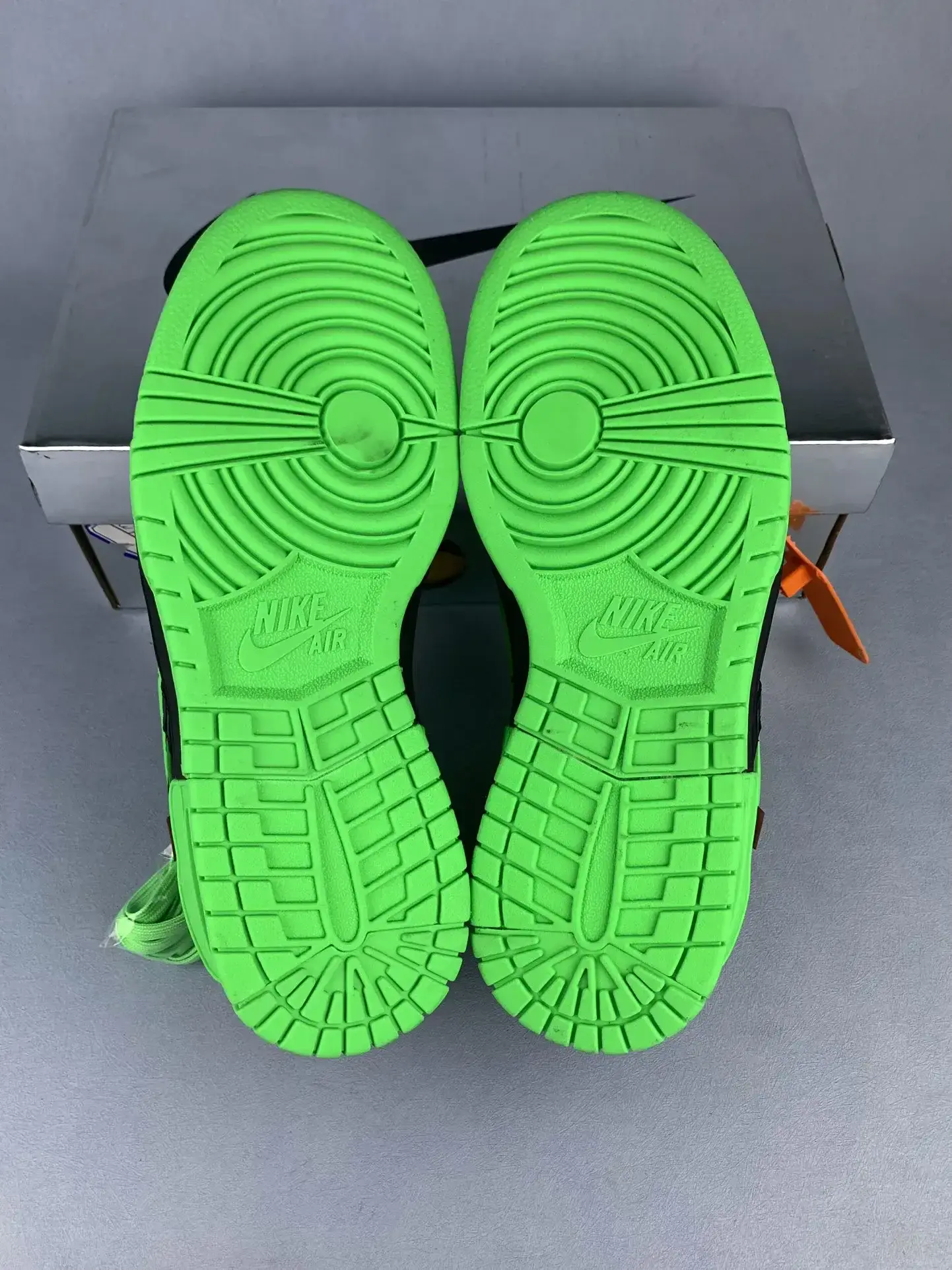 Nike Air Rubber Dunk x Off-White Shoes product photo from LabelPicks