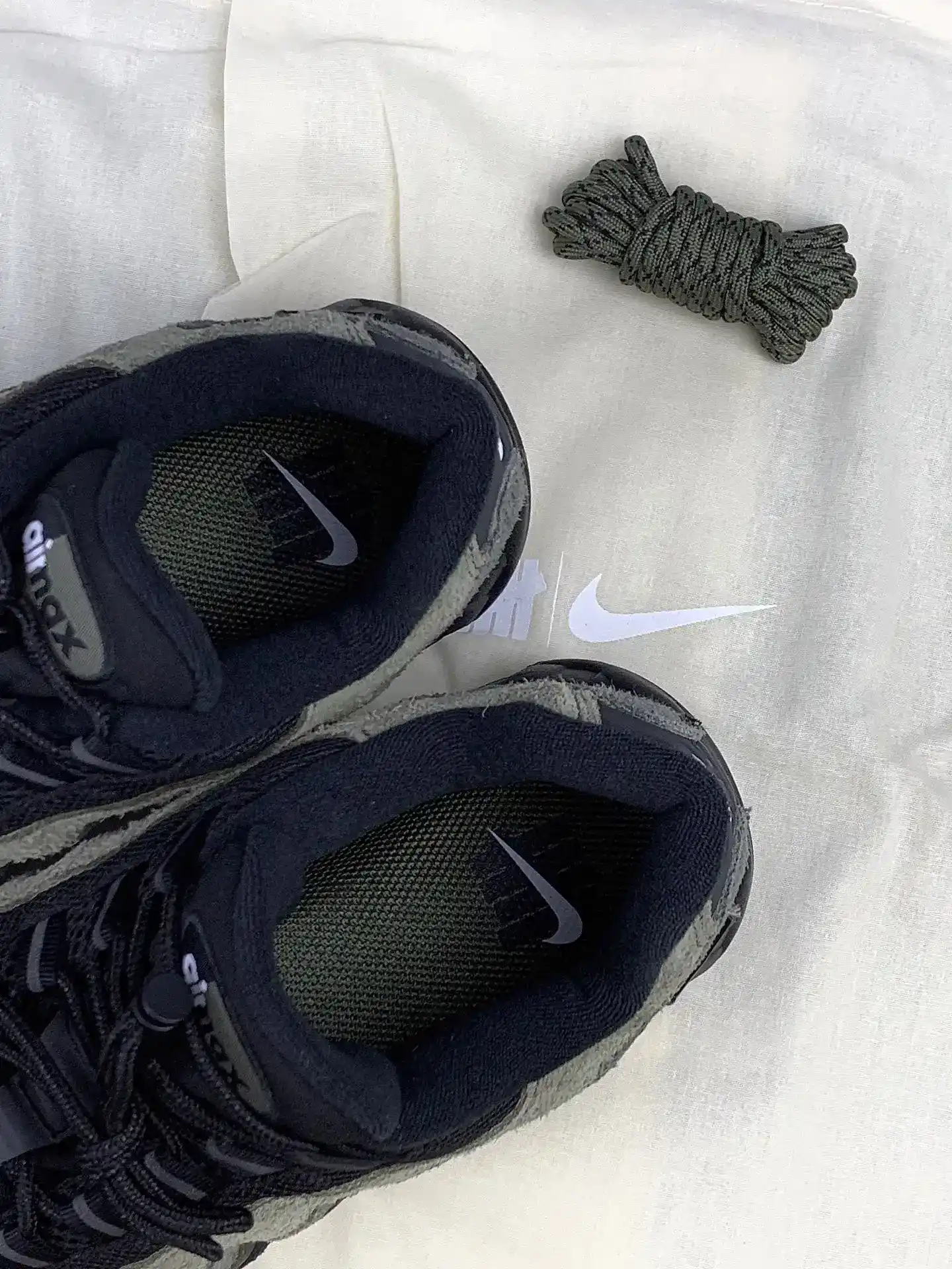 Undefeated x Nike Air Max 95 SP 'Medium Olive' Shoes product photo from LabelPicks