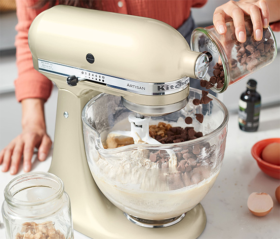 KitchenAid- Küchenmaschine »Artisan 5KSM125EAC«, creme