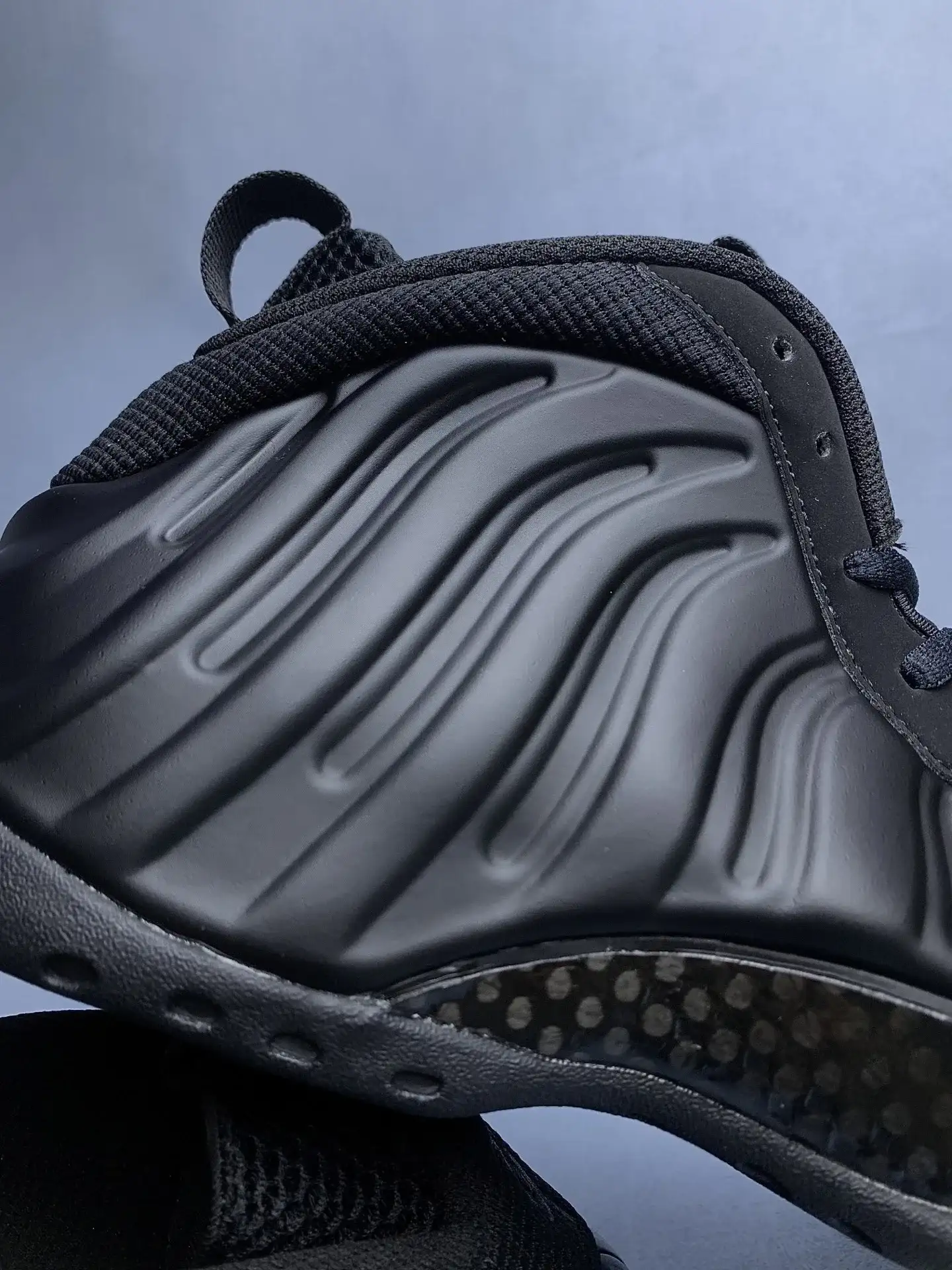Nike Air Foamposite One 'Anthracite' Shoes product photo from LabelPicks