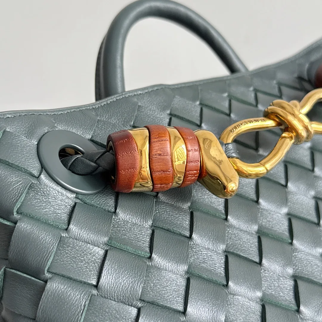 Bottega Veneta Andiamo Green Intrecciato Woven Leather Top Handle Bag product photo from LabelPicks