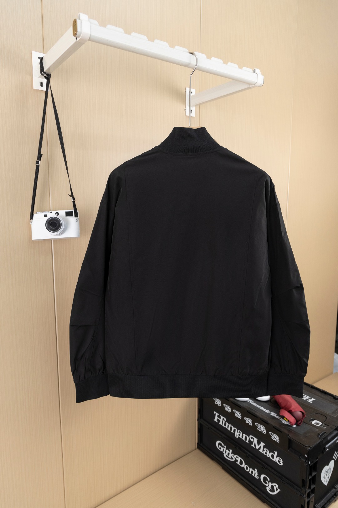 Logo Embroidery Long Sleeved Zipper Jackets
