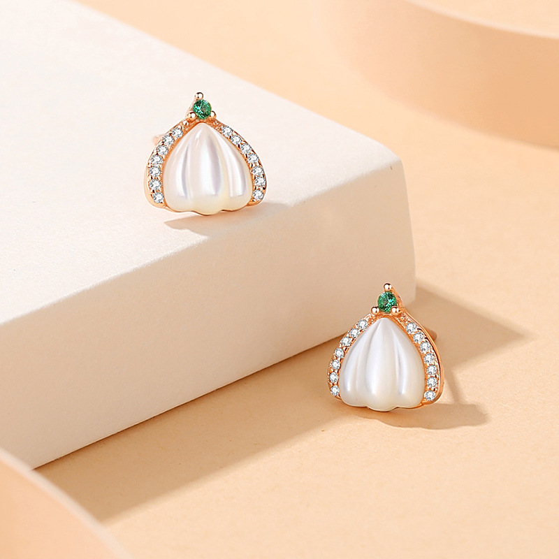 Original design, pumpkin-shaped shell earrings for women, made of 925 sterling silver, fashionable and suitable for everyday wear, with a delicate and elegant style, perfect as a Women's Day gift