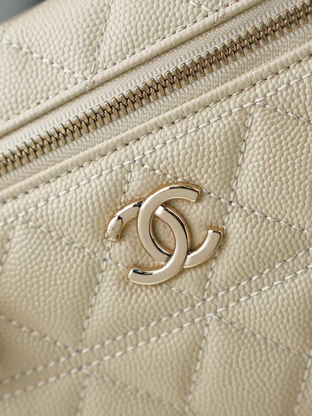 Chanel White Quilted Leather Top Handle Bag product photo from LabelPicks