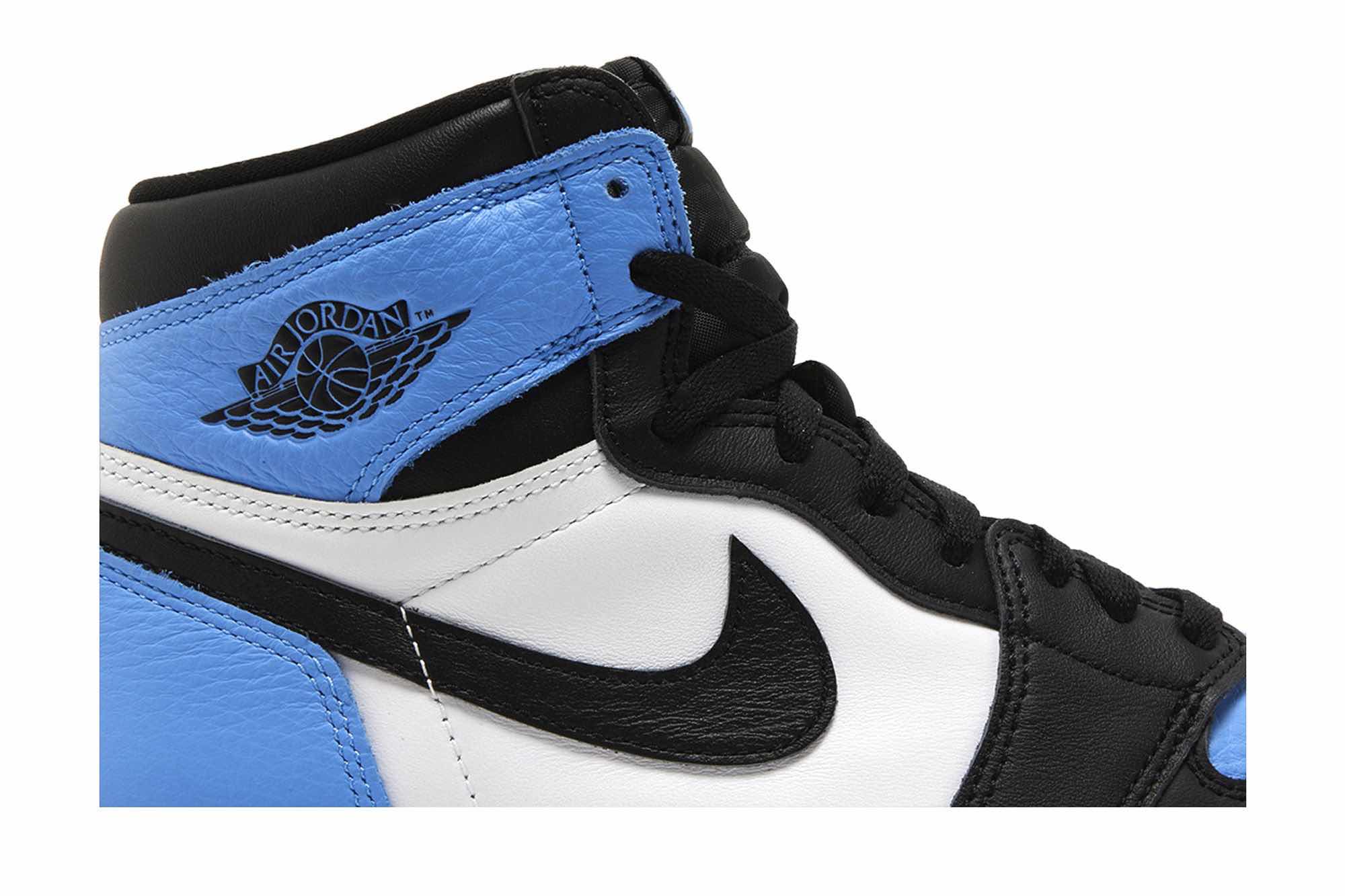 Air Jordan 1 Retro High OG ‘UNC Toe’ DZ5485-400
