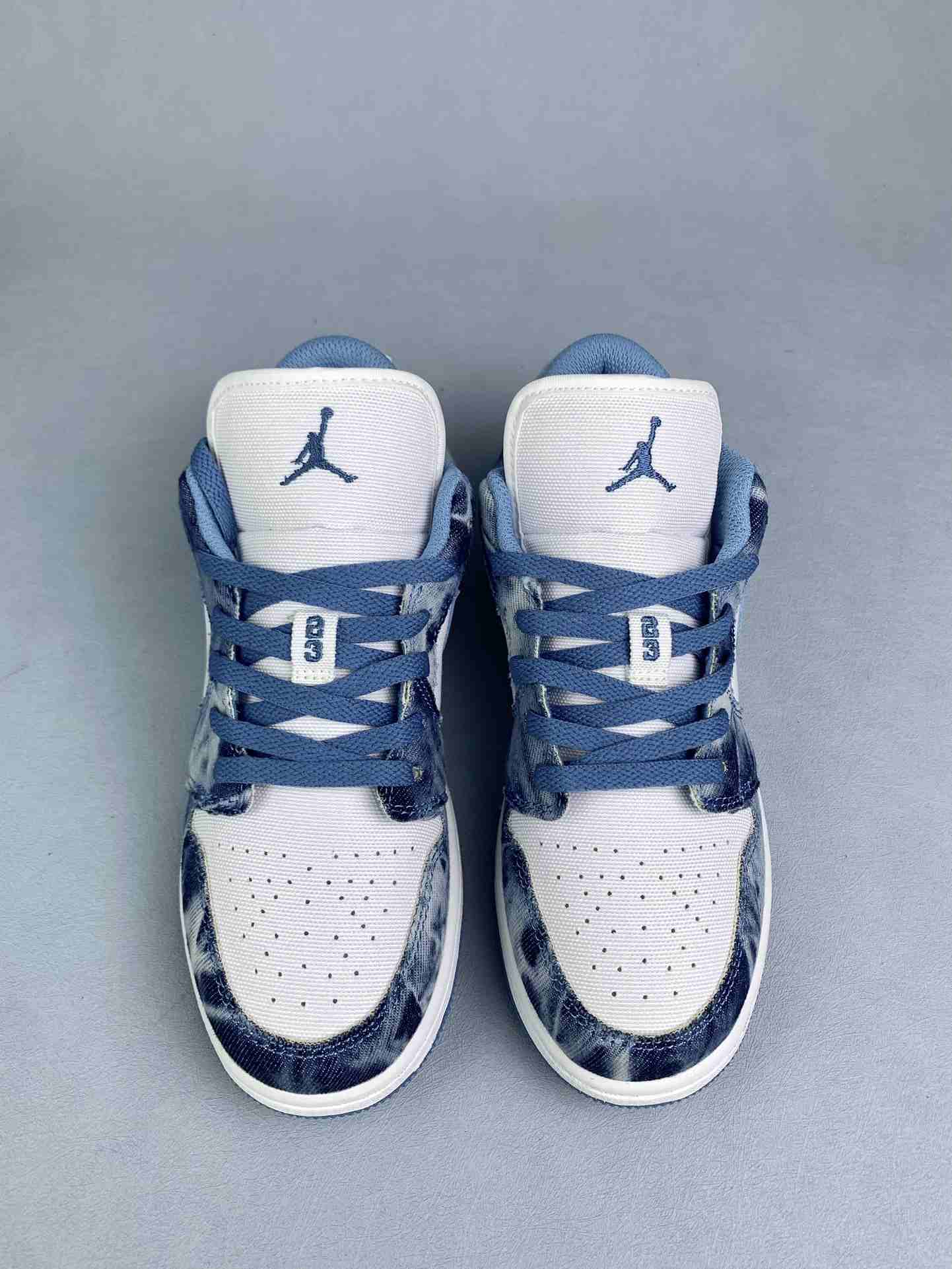 Air Jordan 1 Low 'Washed Denim' Shoes