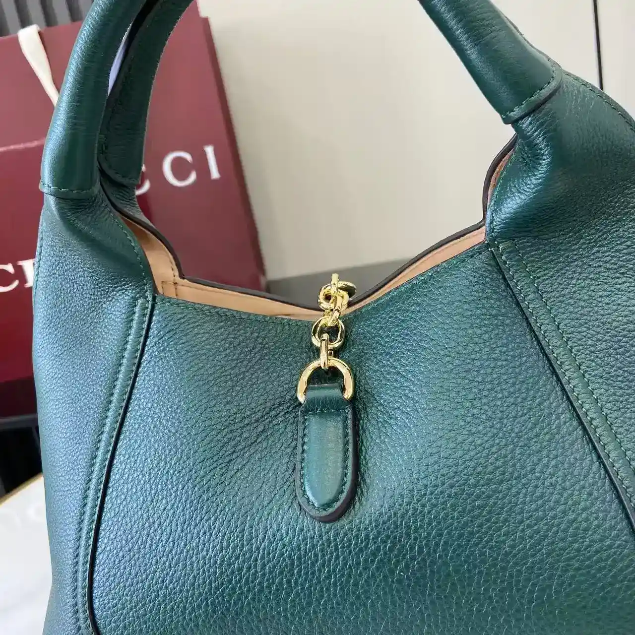 Gucci Green Grained Leather Shoulder Bag product photo from LabelPicks
