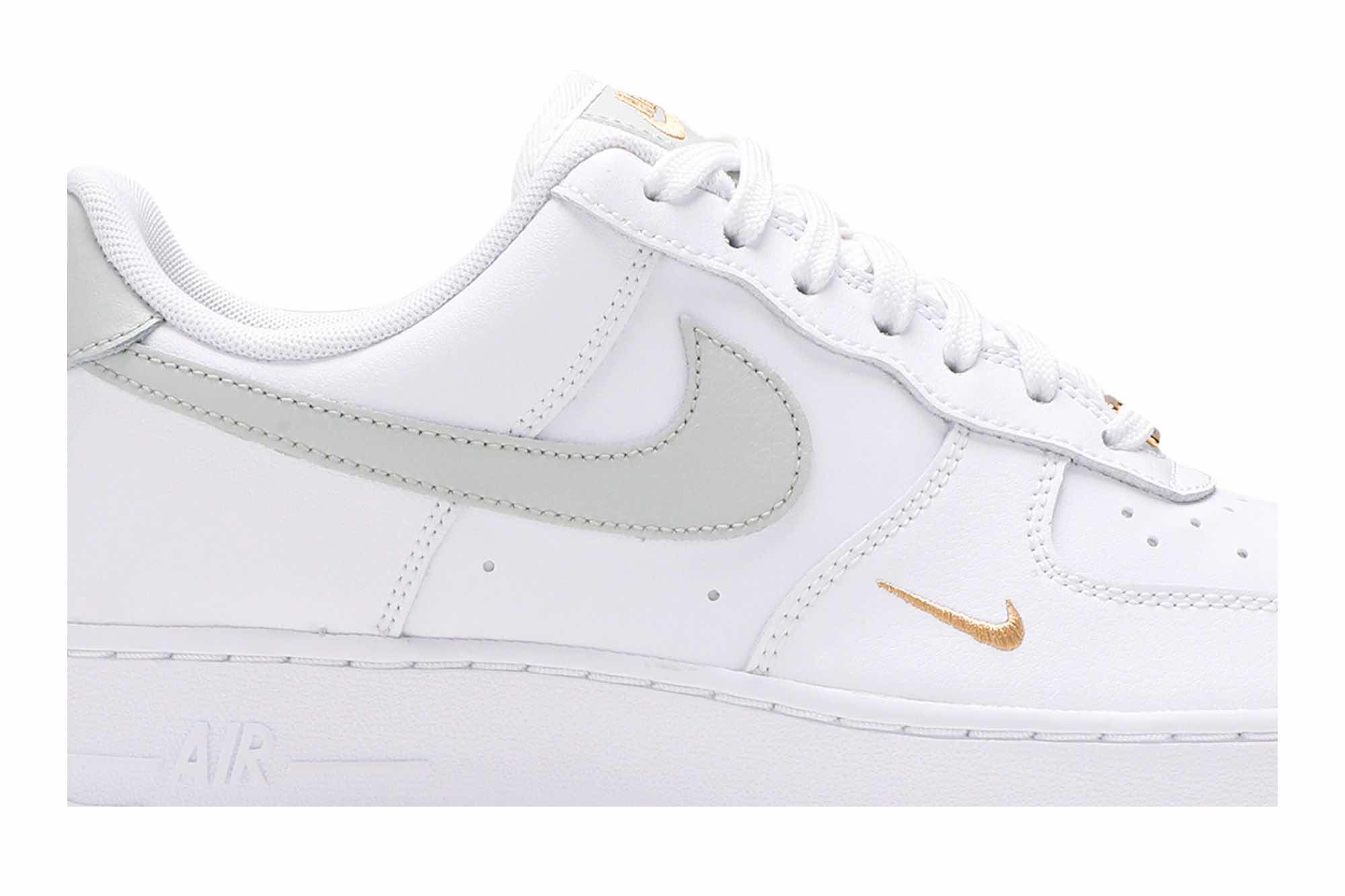 Nike Air Force 1 ‘White Light Silver’ CZ0270-106