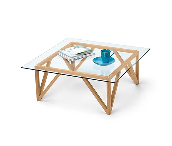 Couchtisch mit Glasplatte