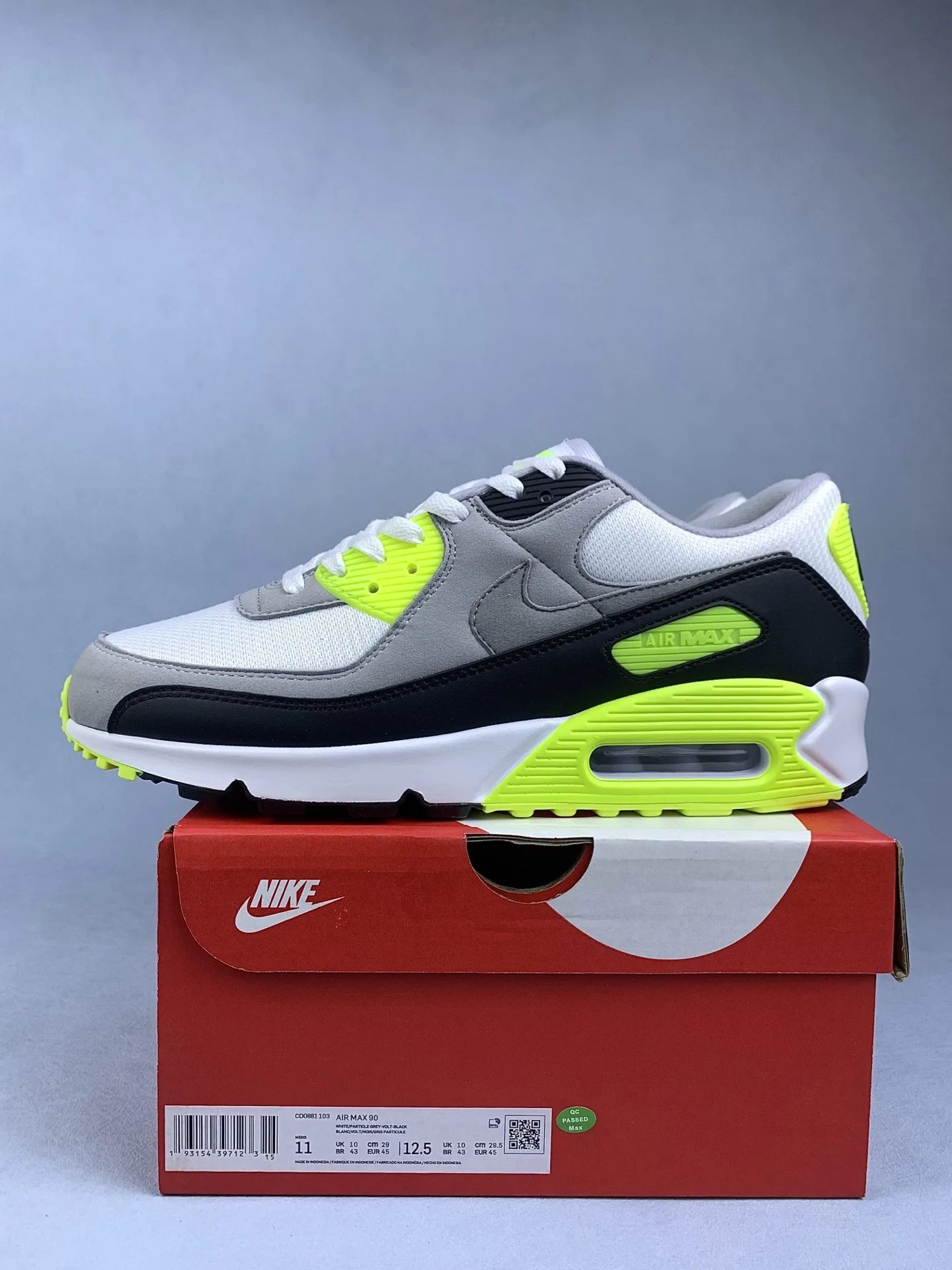 Nike Air Max 90 Shoes product photo from LabelPicks