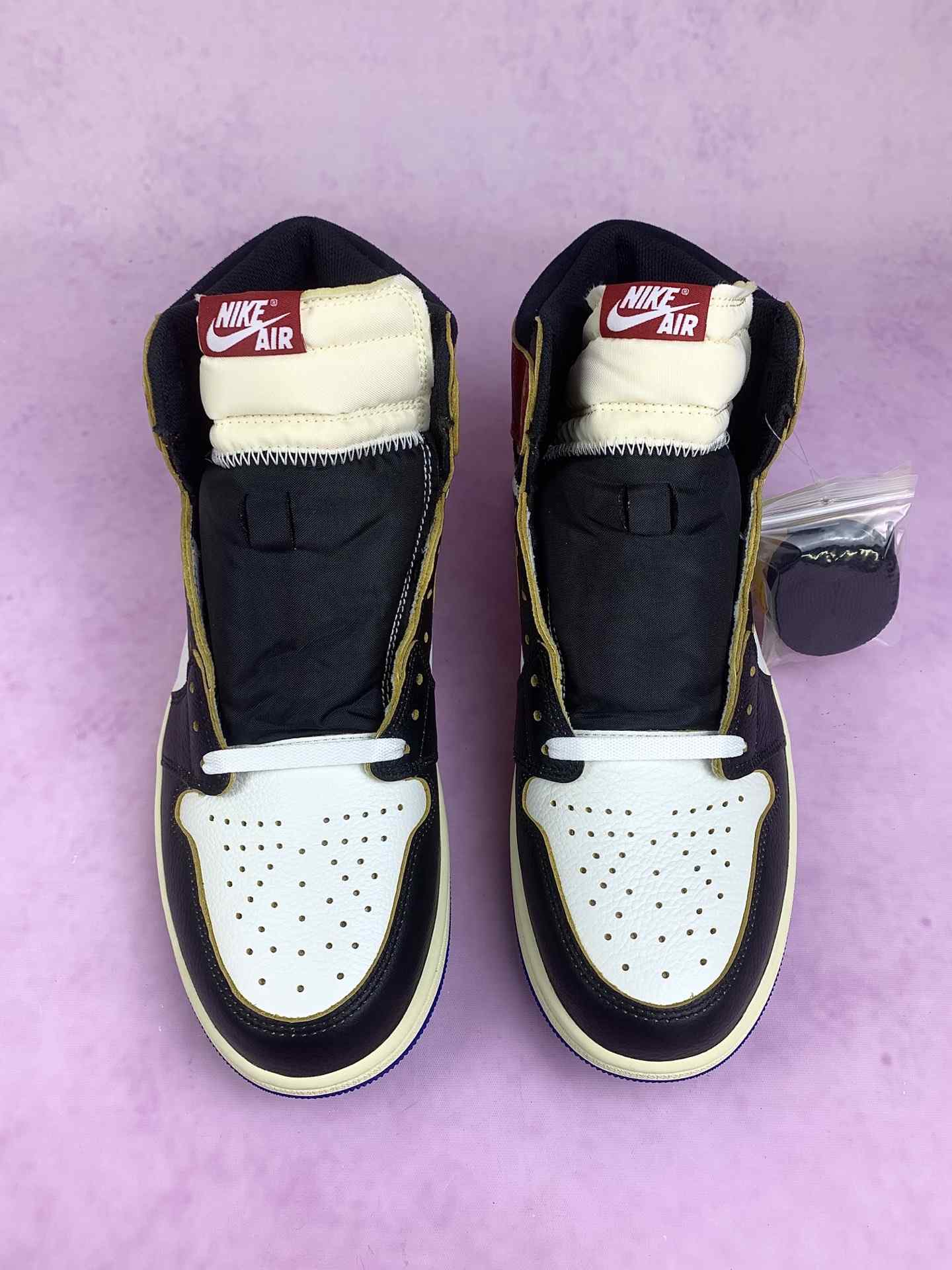 Air Jordan 1 High OG SP Shoes
