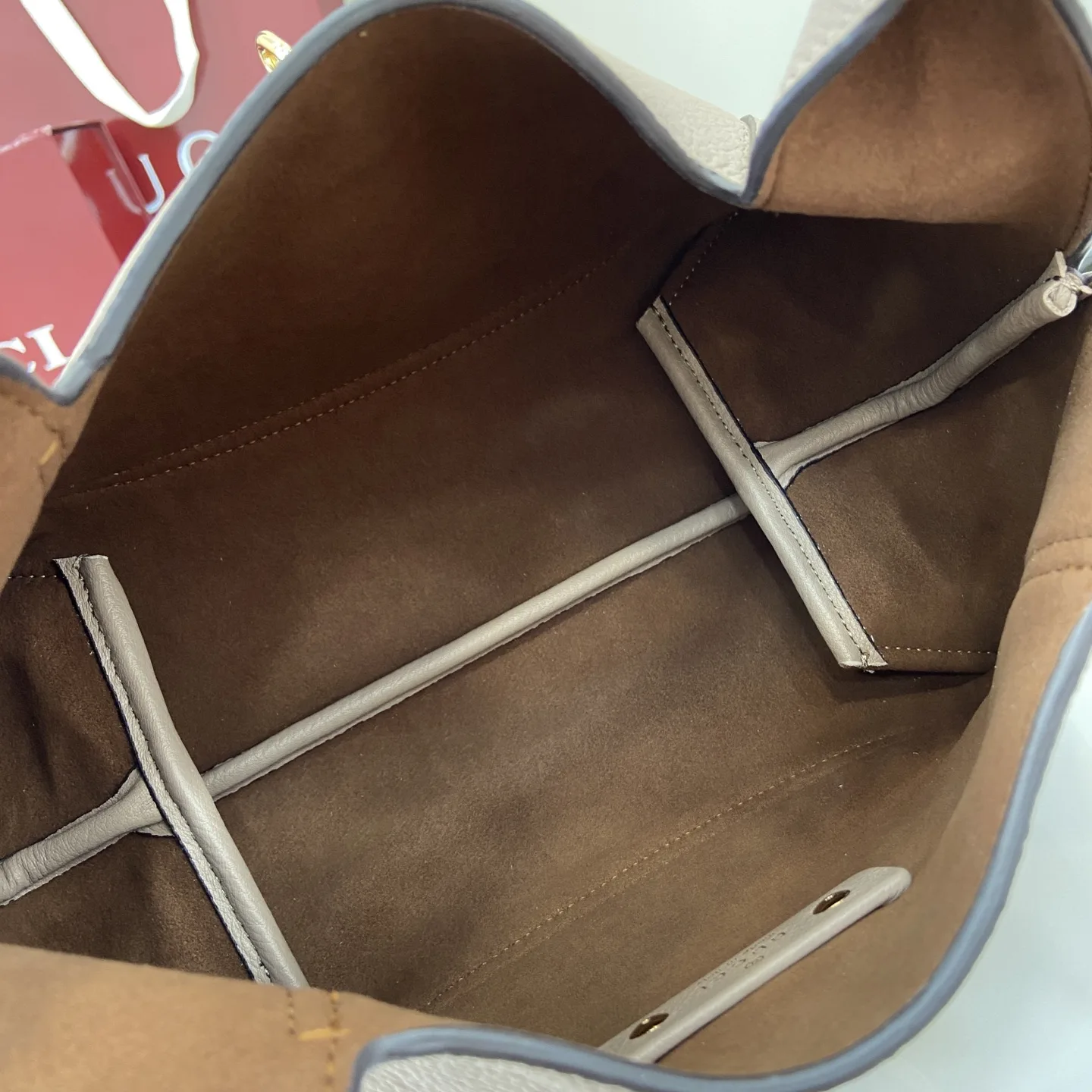 Gucci Pink Grained Leather Shoulder Bag product photo from LabelPicks