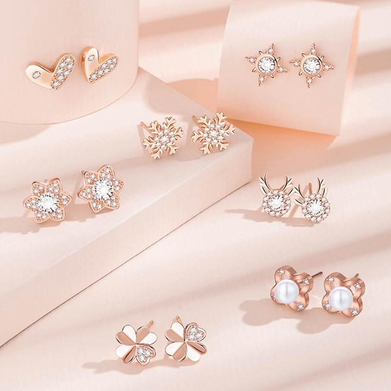 925 sterling silver weekly earrings, a touch of luxury and sophistication, featuring a four-leaf clover and eight-pointed star design, fashionable and elegant, perfect as a Valentine's Day gift