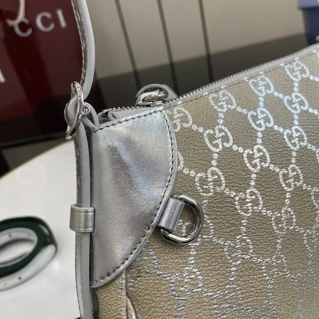 Gucci Polished Shoulder Bag product photo from LabelPicks