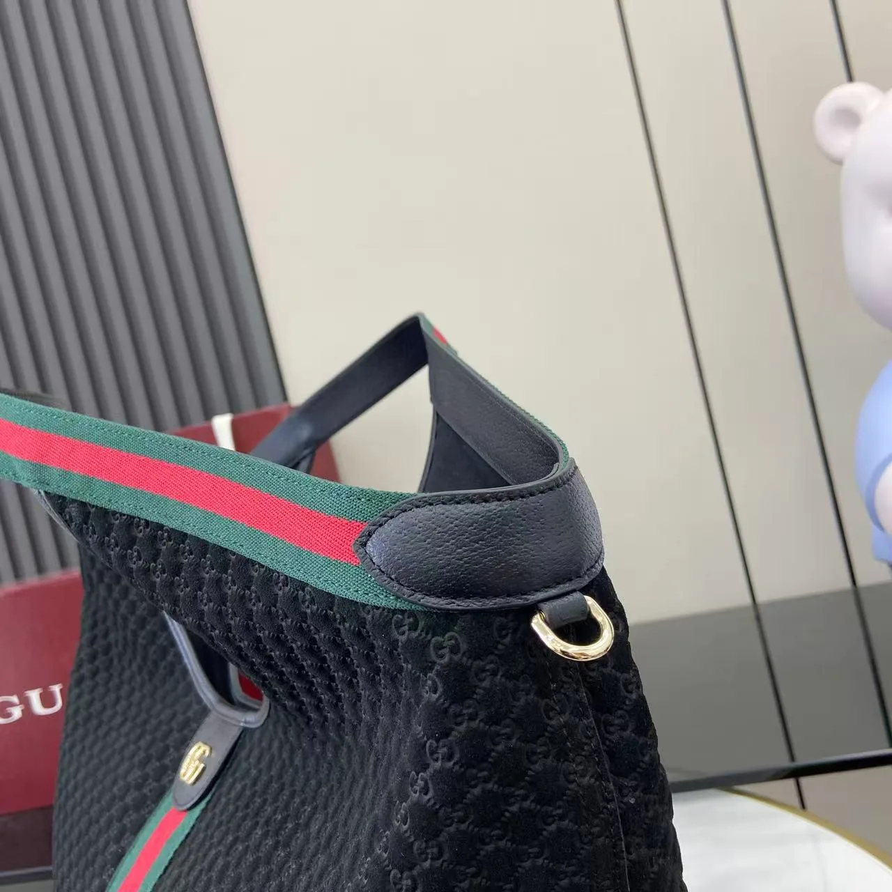 Gucci Black GG Supreme Canvas Tote Bag product photo from LabelPicks
