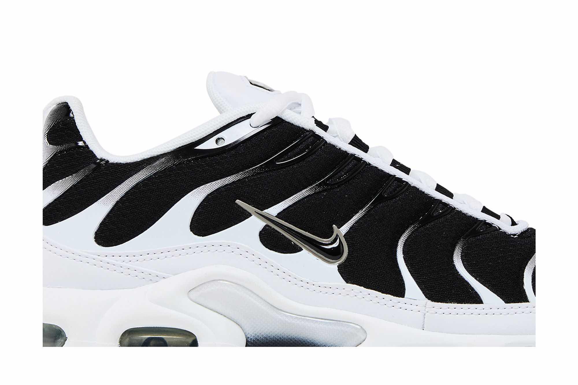 Nike Air Max Plus ‘Black White’ CT1094-102