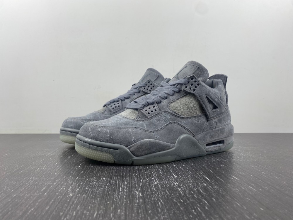 Jordan 4 Retro Kaws