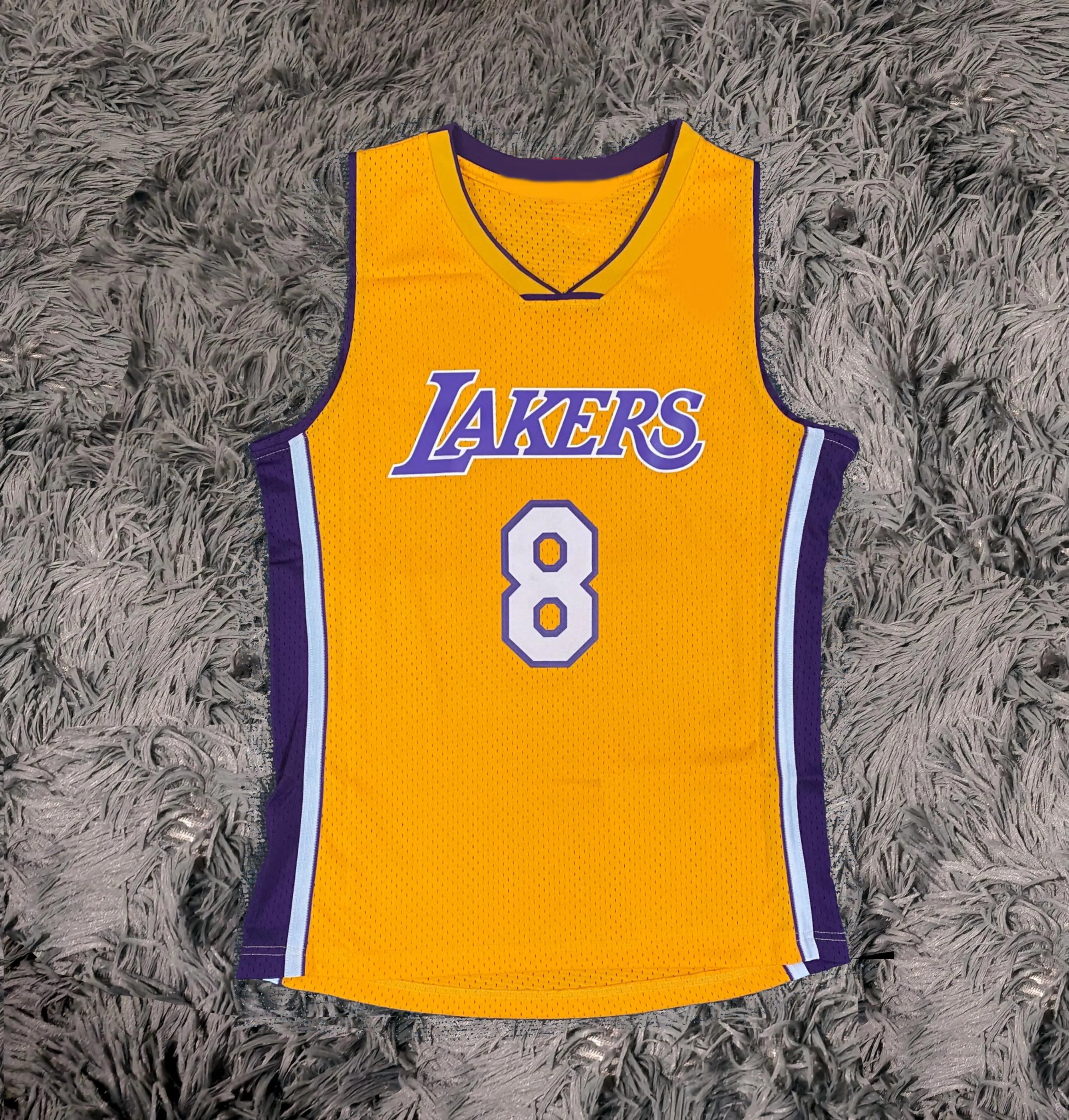 Kobe Bryant SIGNED Los Angeles Lakers #8 Signature Jersey/Shirt - COA - 00/01
