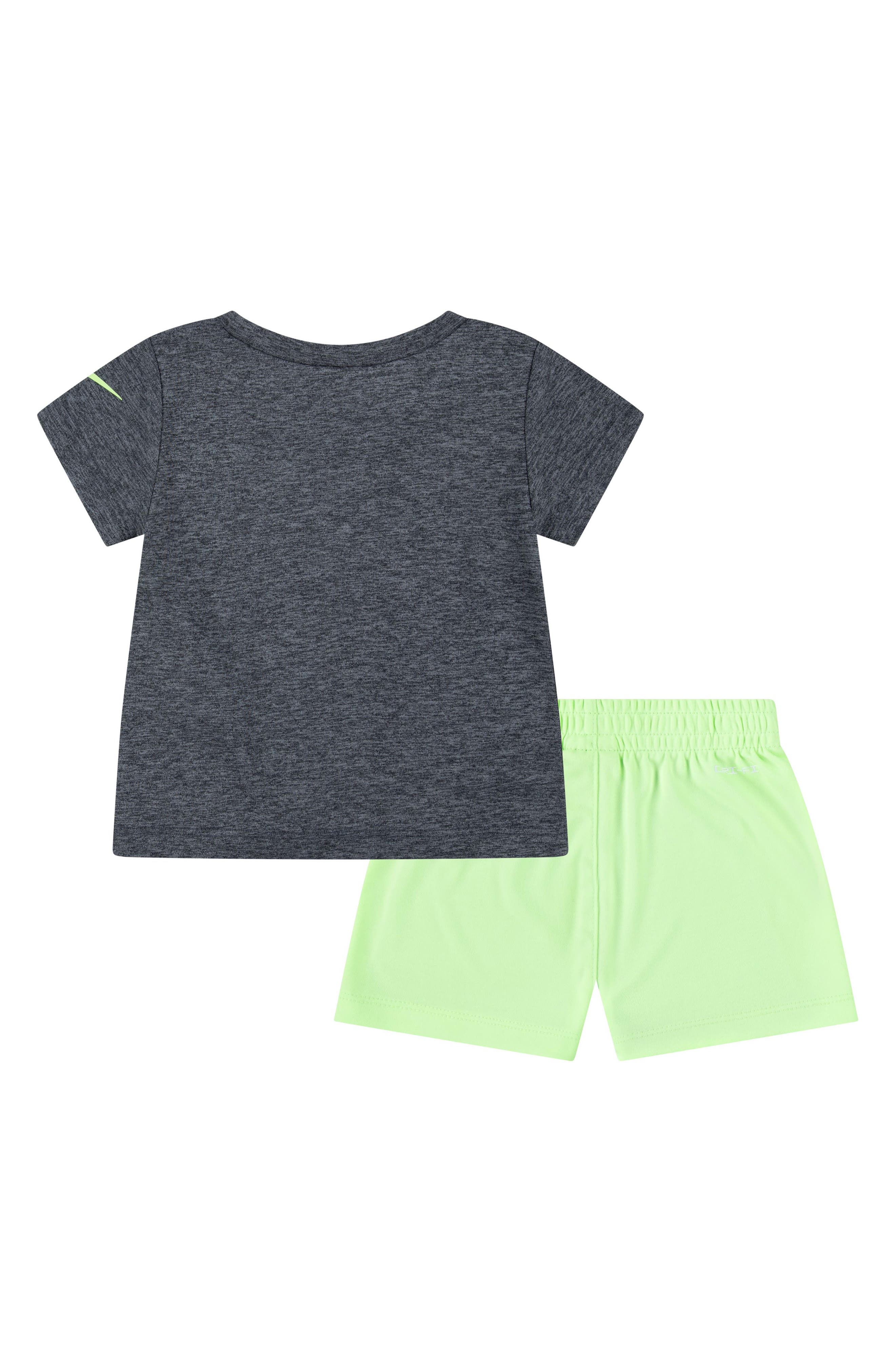 Nike Dropset Dri-FIT T-Shirt & Shorts Set