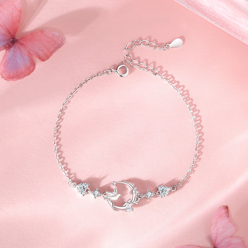 Original Korean-style fashion bracelet featuring a bird design, crafted from 925 sterling silver, versatile and stylish, with a unique and sophisticated look, perfect as a 520 Valentine's Day gift