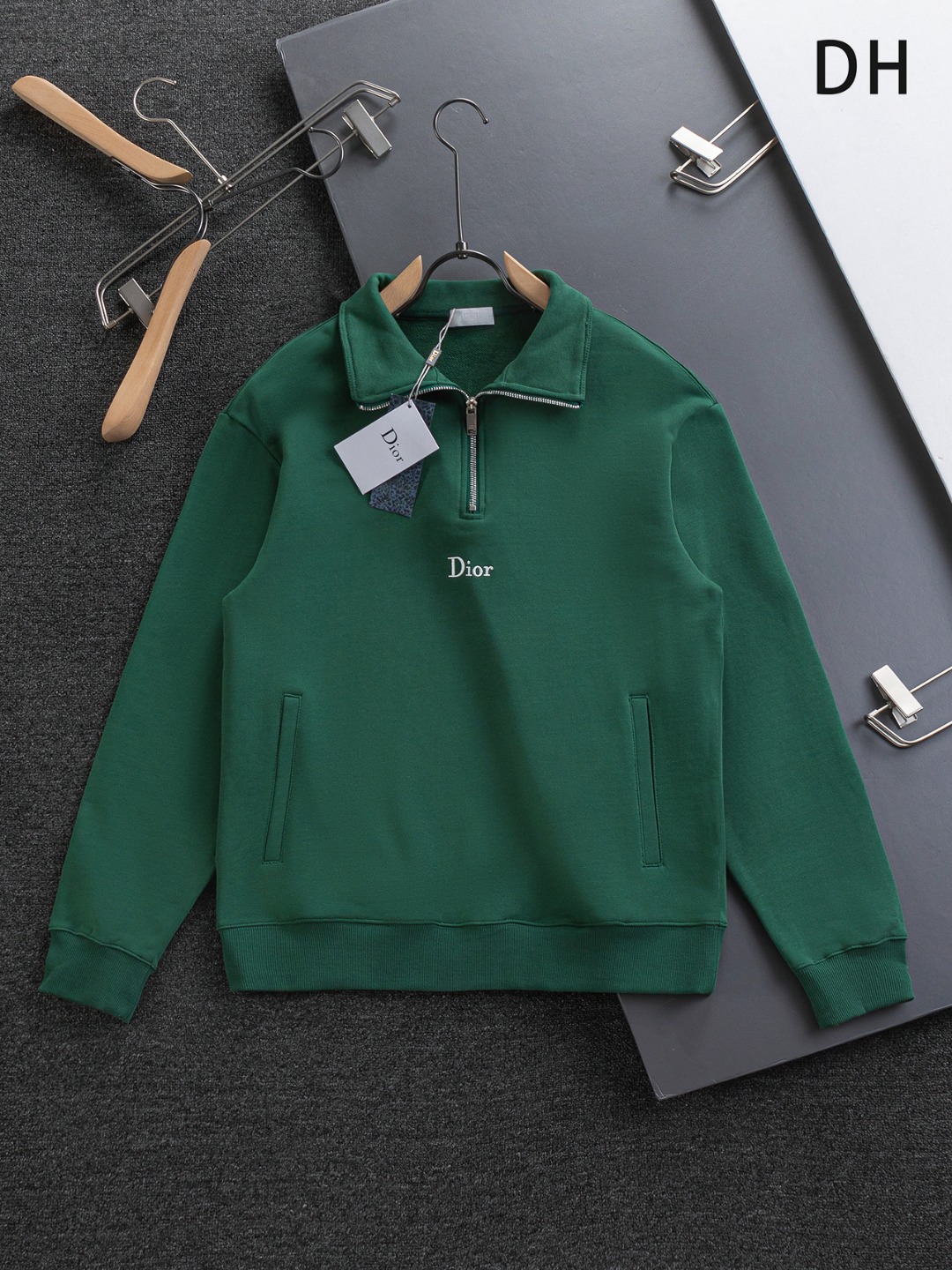 Fashion Embroidered Long Sleeve Lapel Half-Zip Sweatshirt