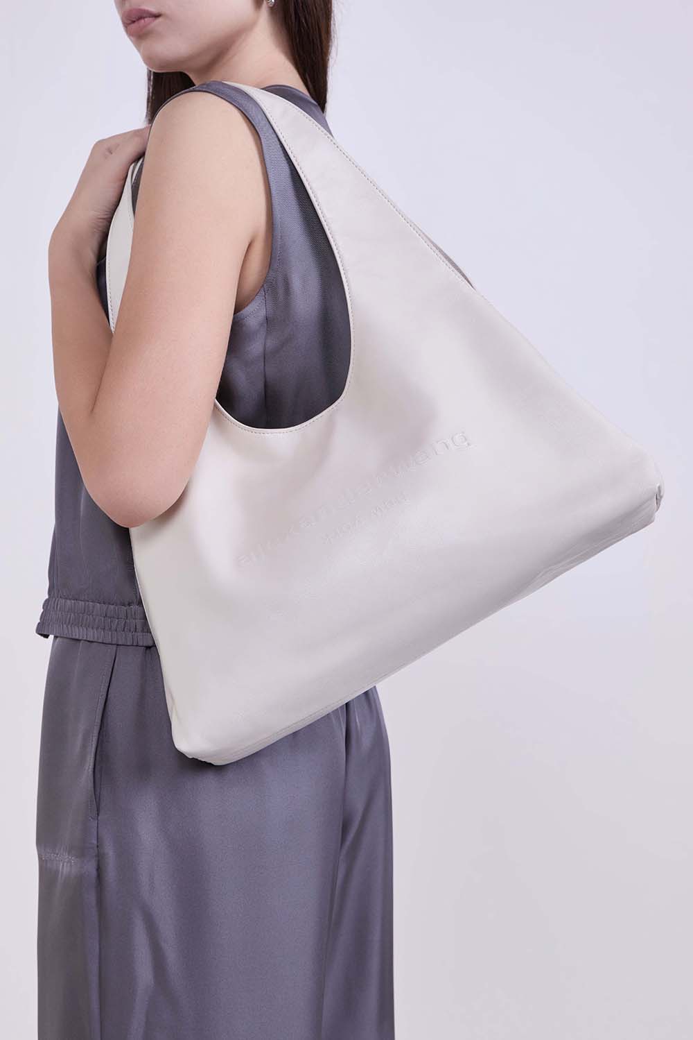 ALEXANDER WANG תיק הובו מדיום