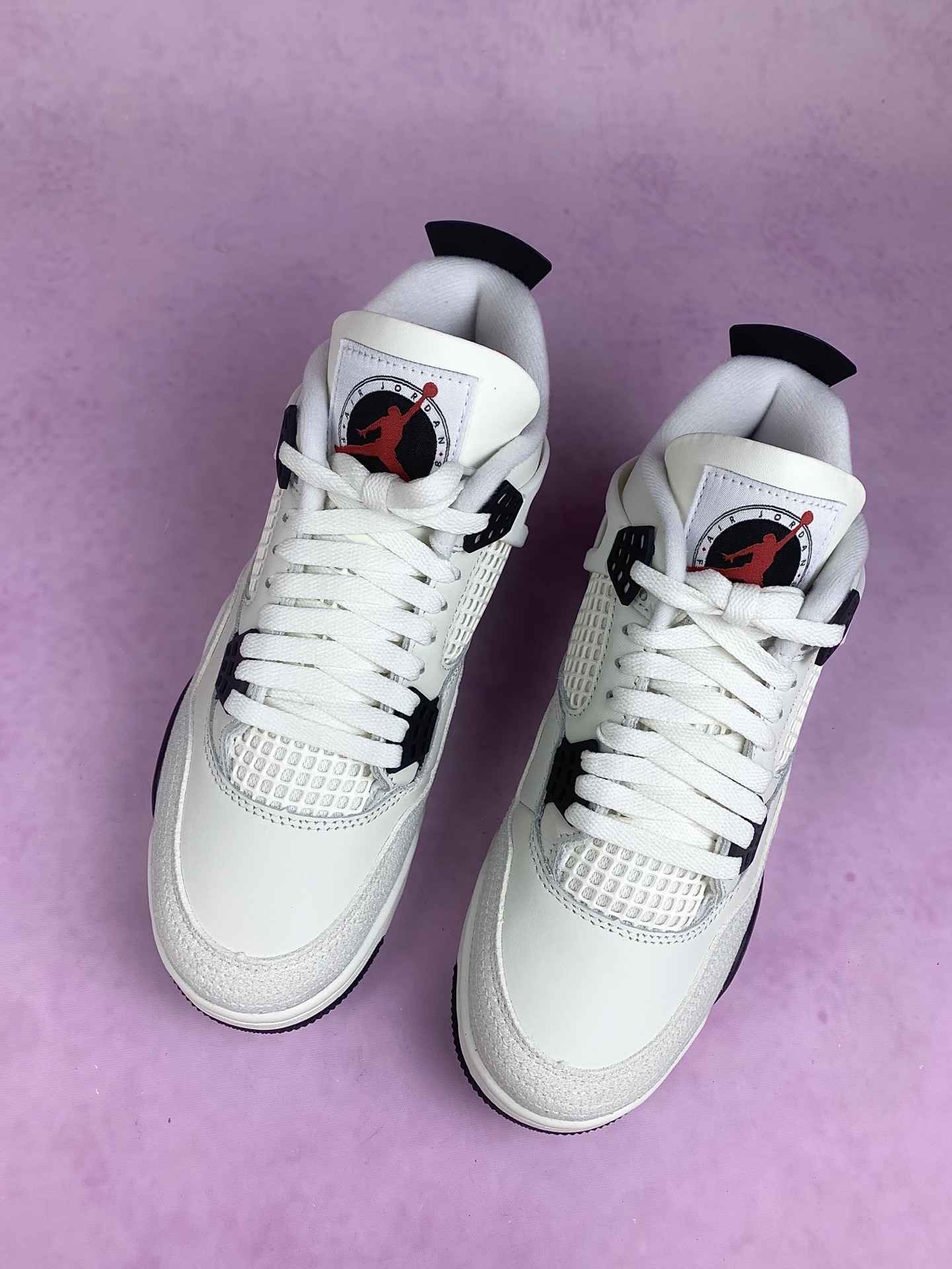 Air Jordan 4 Retro 