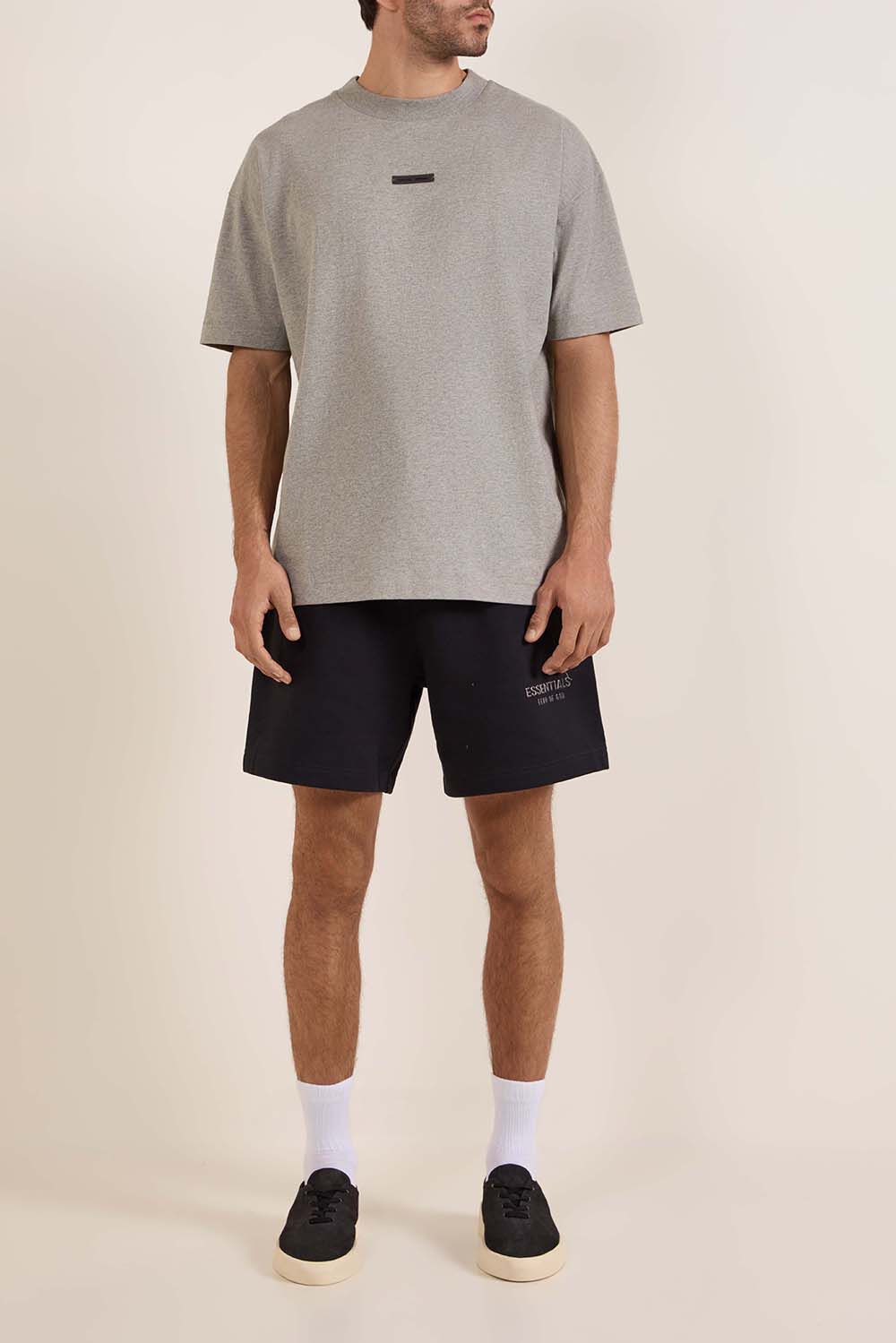 FEAR OF GOD ESSENTIALS חולצת טי