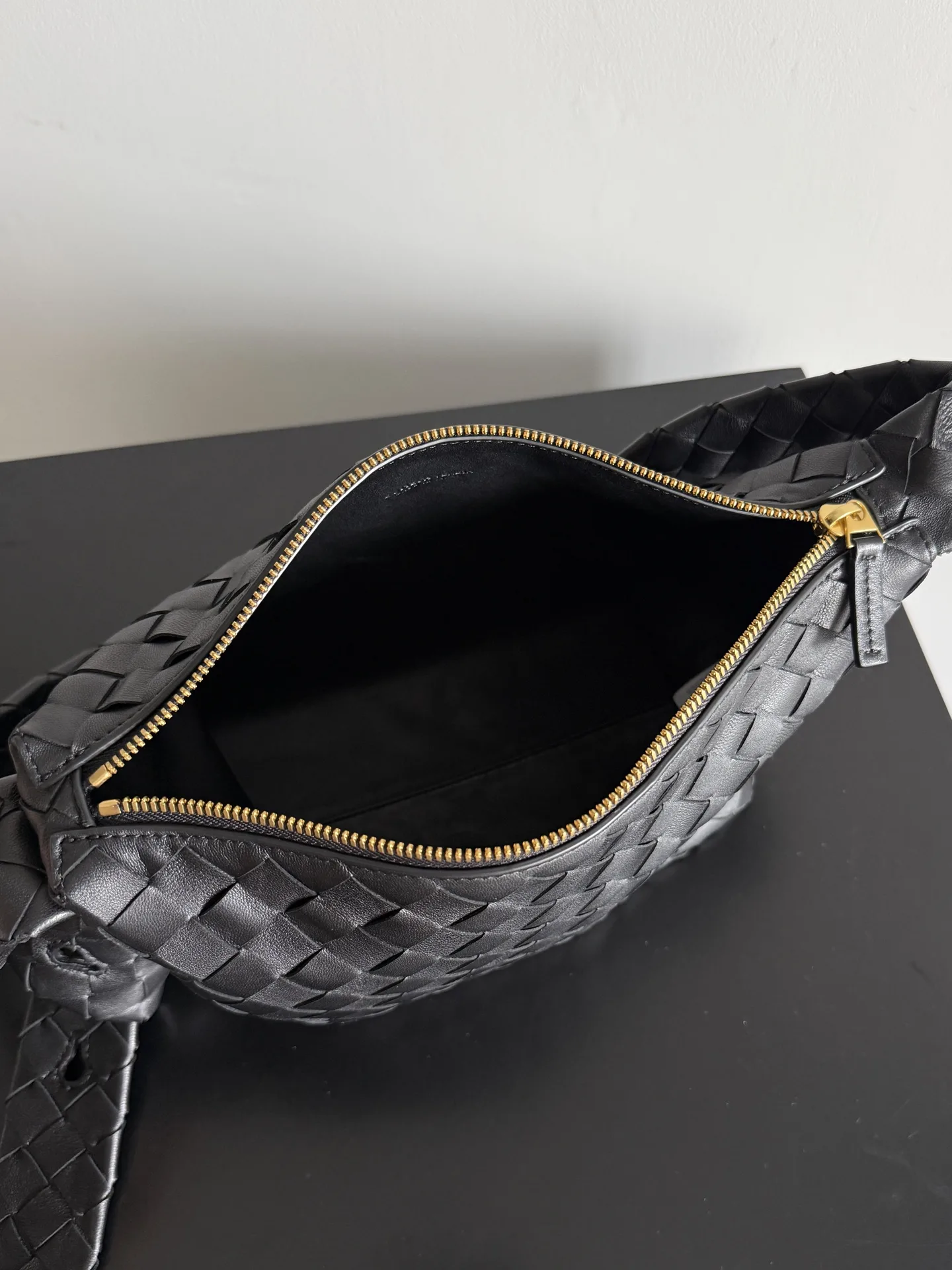 Bottega Veneta Brown Knot Intrecciato Woven Leather Hobo Bag product photo from LabelPicks