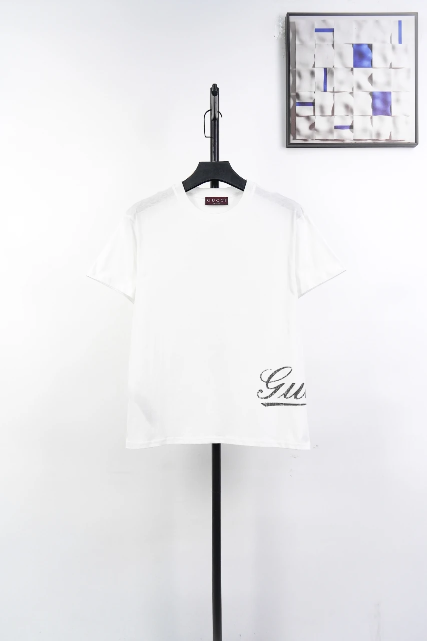 GUCCI White Gradient Hem Logo T-Shirt product photo from LabelPicks