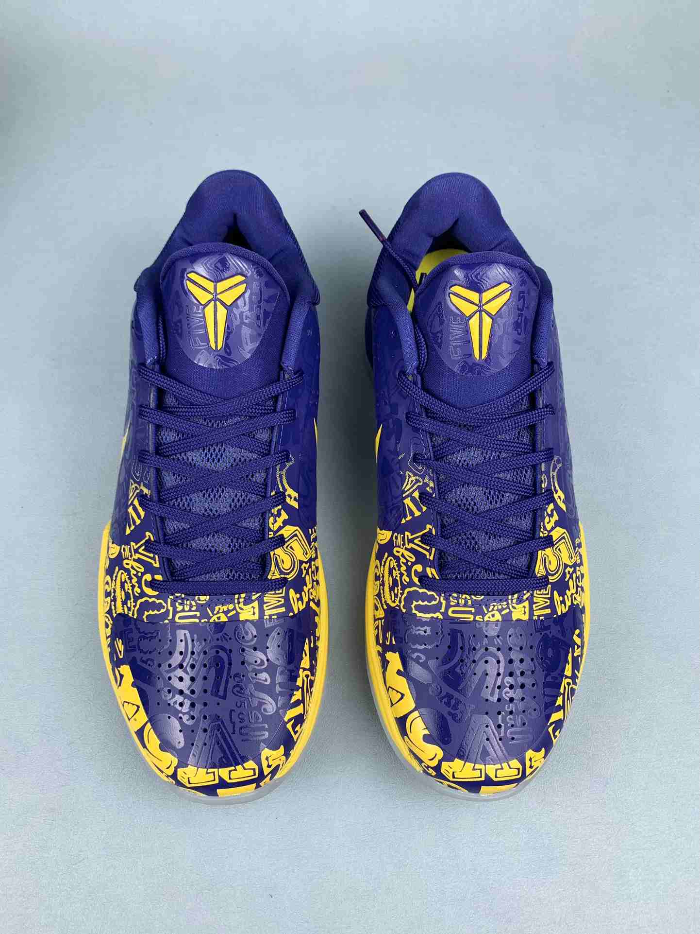 Kobe 5 Protro “5 Rings” Basketball Shoes