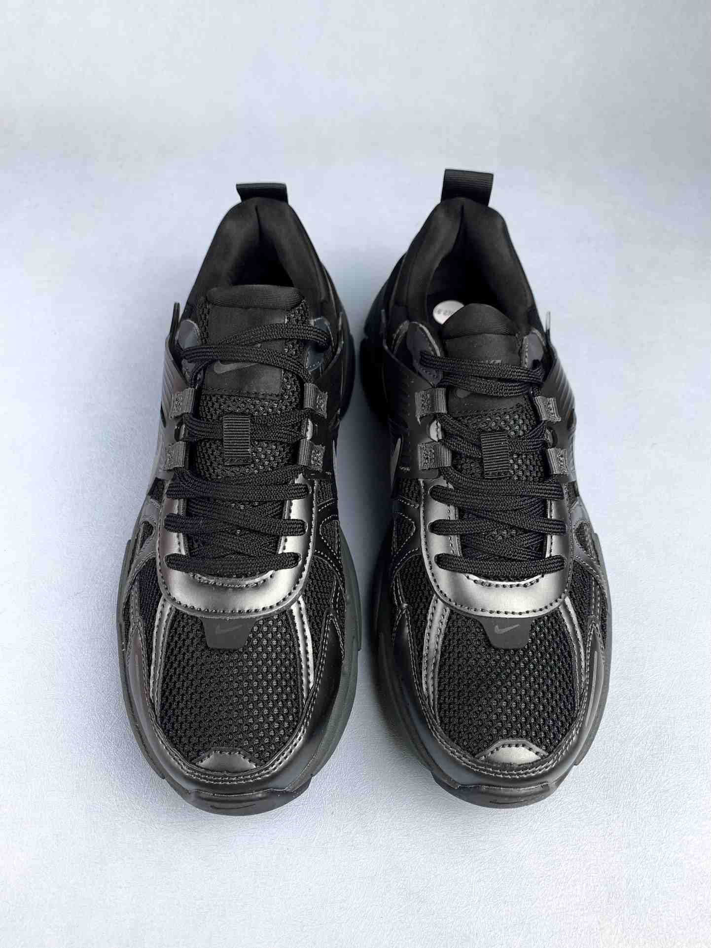 Nike V2K Run Shoes