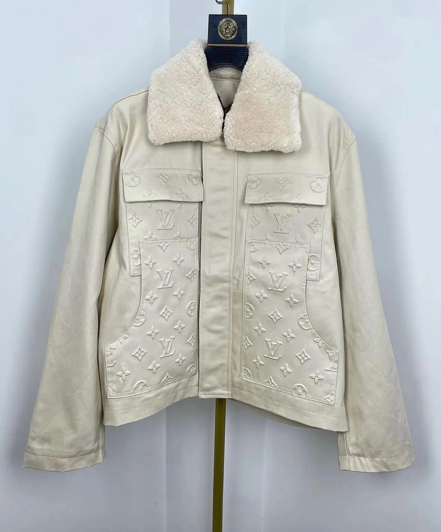 Wool collar jacket