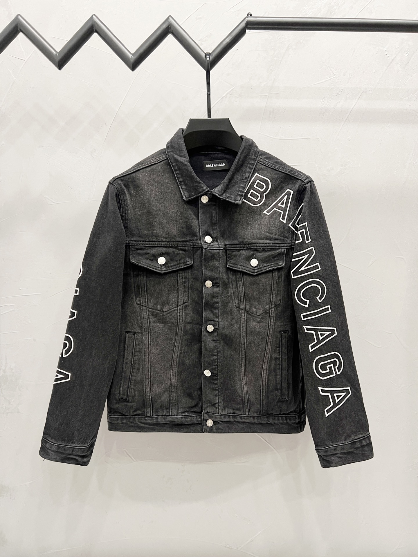 Letters Embroidery Single-Breasted Denim Jackets