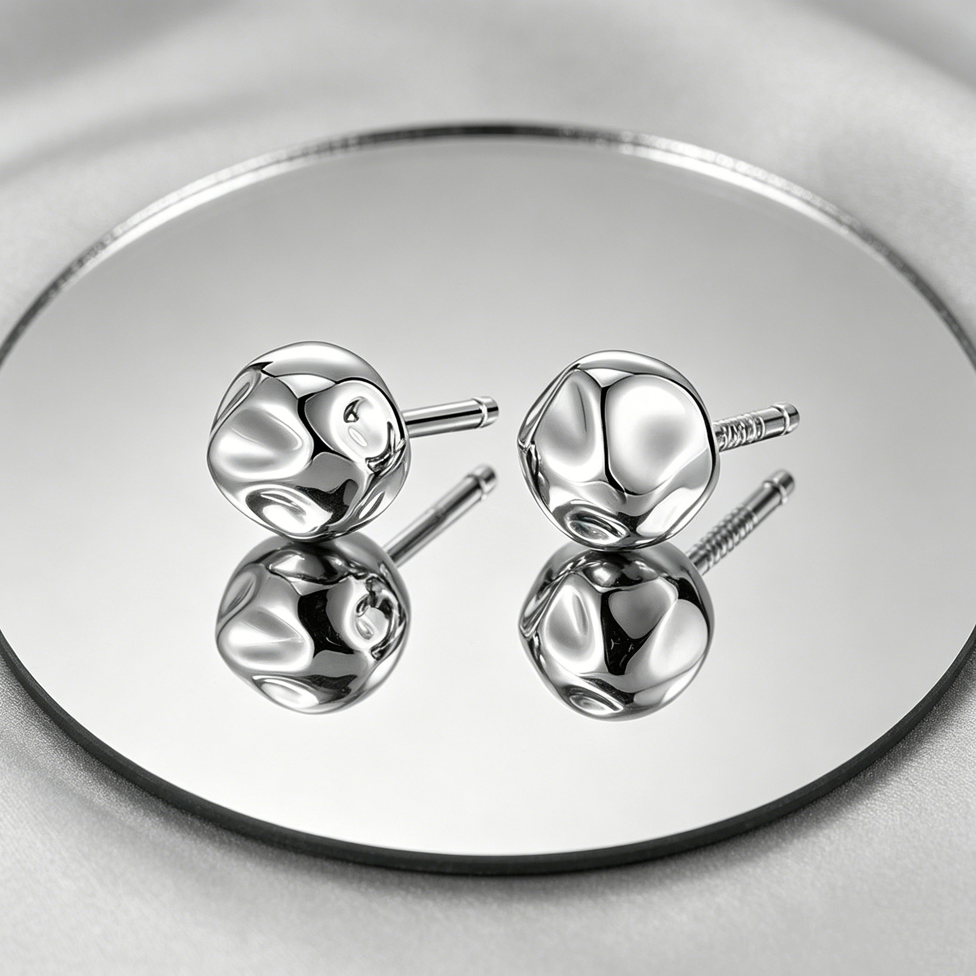 925 sterling silver hammered round bead earrings for women, Korean style, popular on Instagram, light luxury, niche, simple, suitable for daily commuting, beaded earrings