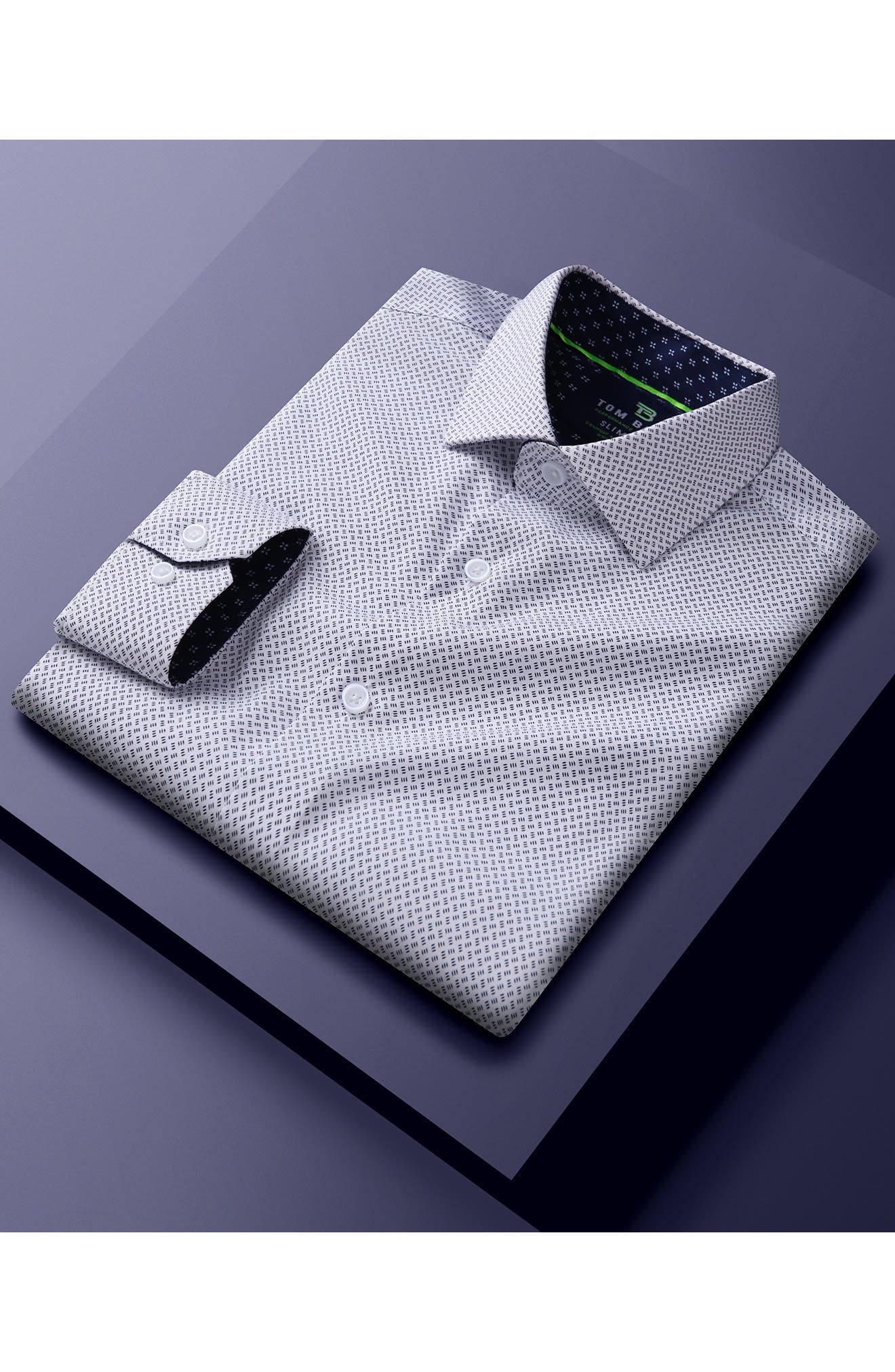 TOM BAINE Regular Fit Performance Stretch Long Sleeve Button Front Shirt