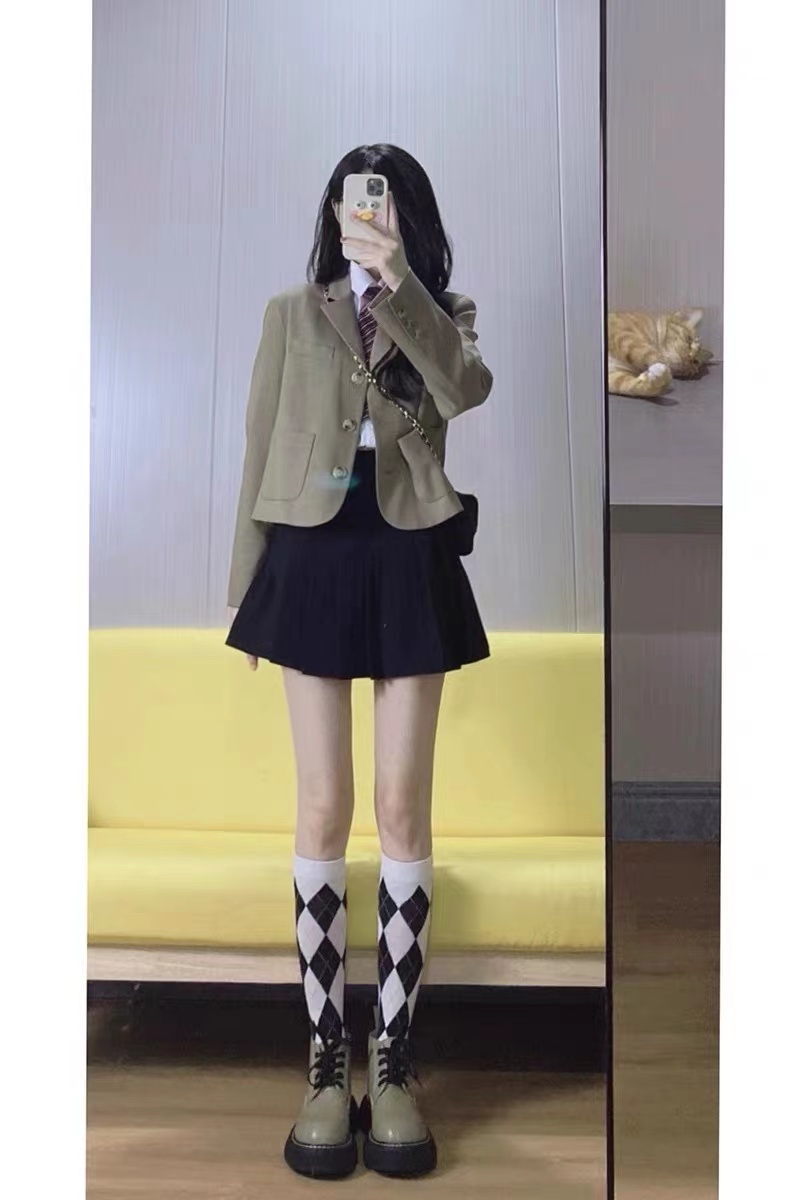 Early spring new women's clothing salt and sweet fried street high-end small suit pleated skirt two-piece suit women