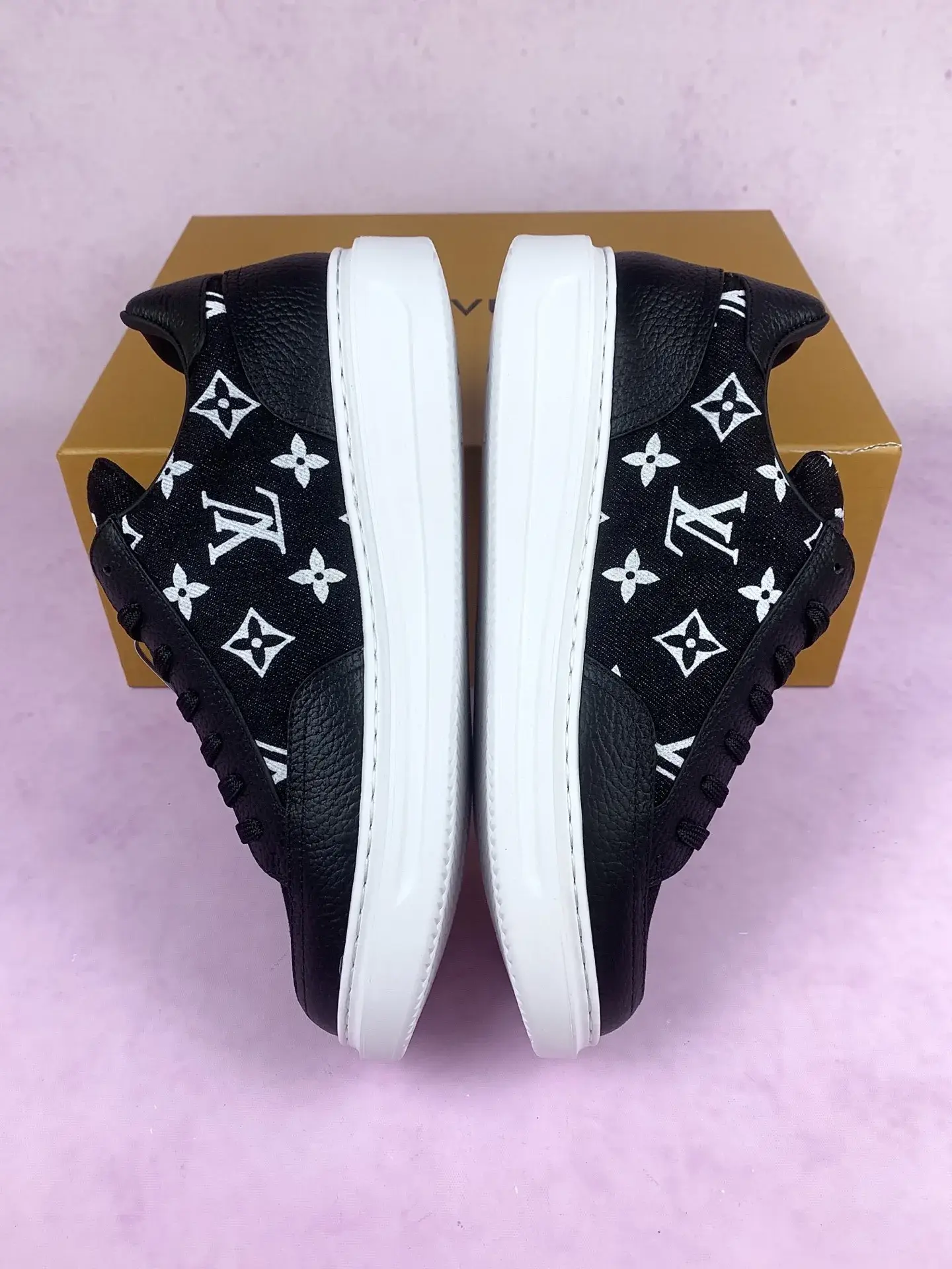 Beverly Hills Sneaker product photo from LabelPicks