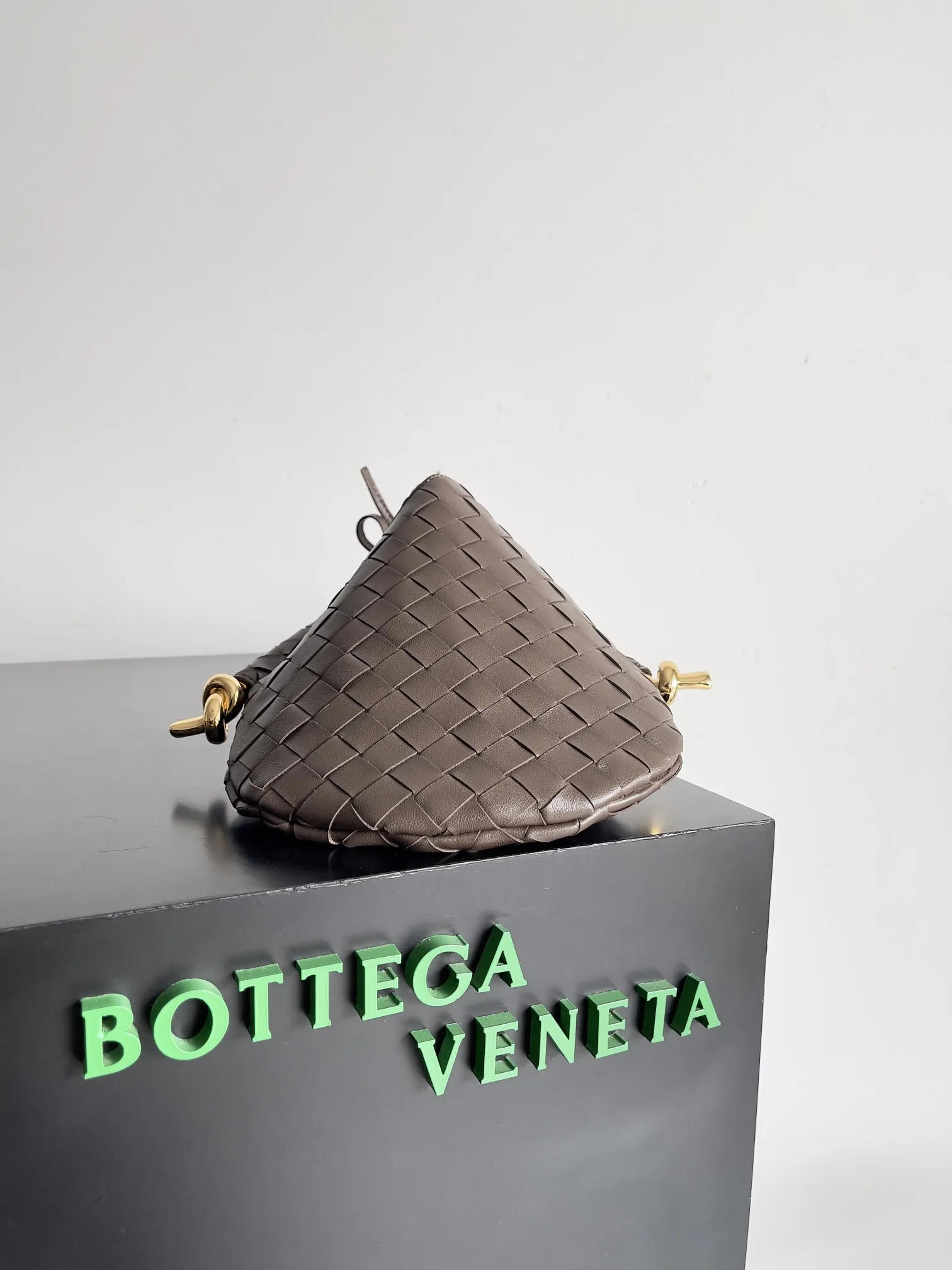 Bottega Veneta Versatile Shoulder Bag product photo from LabelPicks