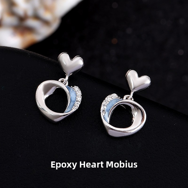Original design, heart-shaped Möbius earrings with resin accents, made of 925 sterling silver, unique and stylish, perfect for summer, with a trendy and cool aesthetic