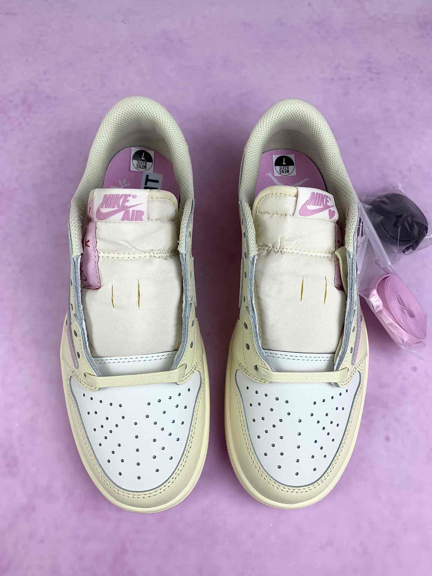 Air Jordan 1 Low OG SP Shoes