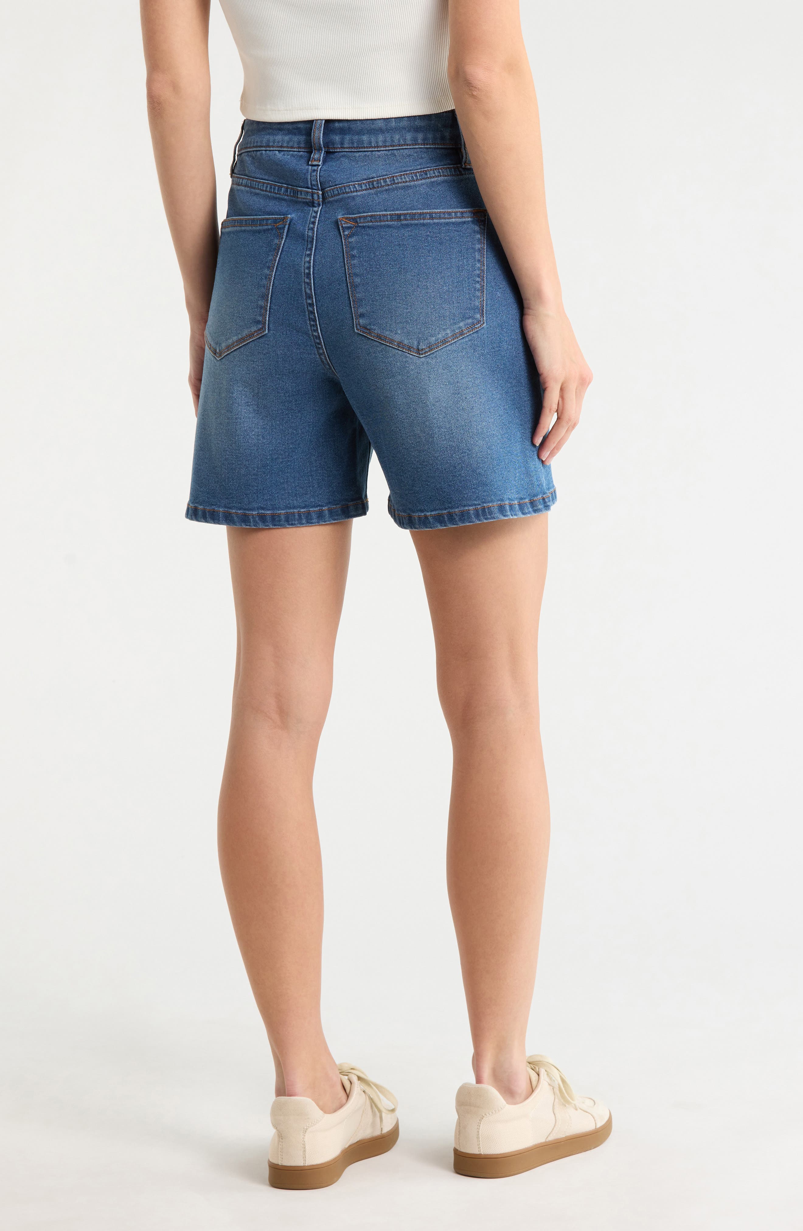 Vigoss Cross Waist Bermuda Shorts