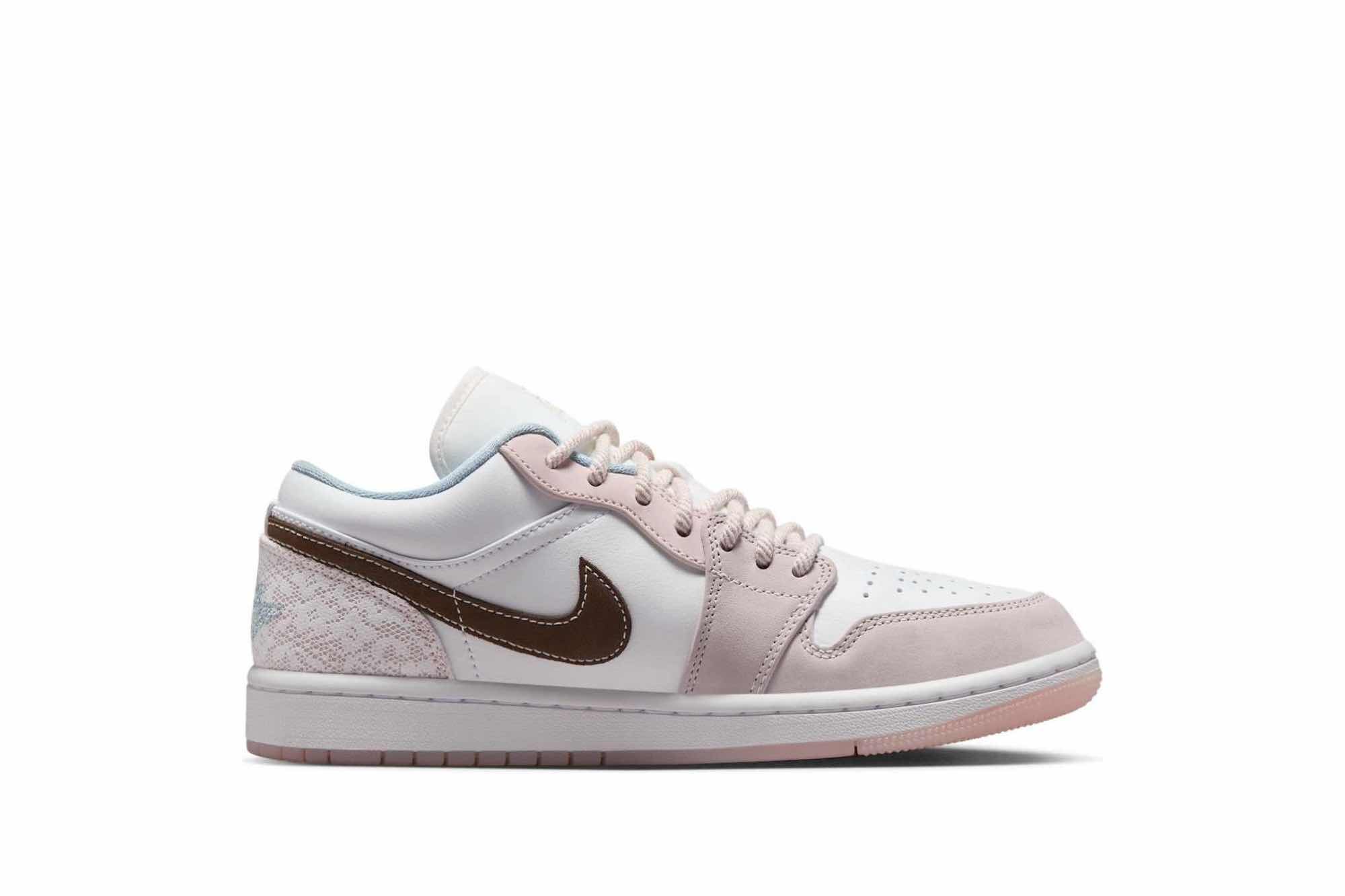 Air Jordan 1 Low ‘Light Soft Pink’ IB8859-101