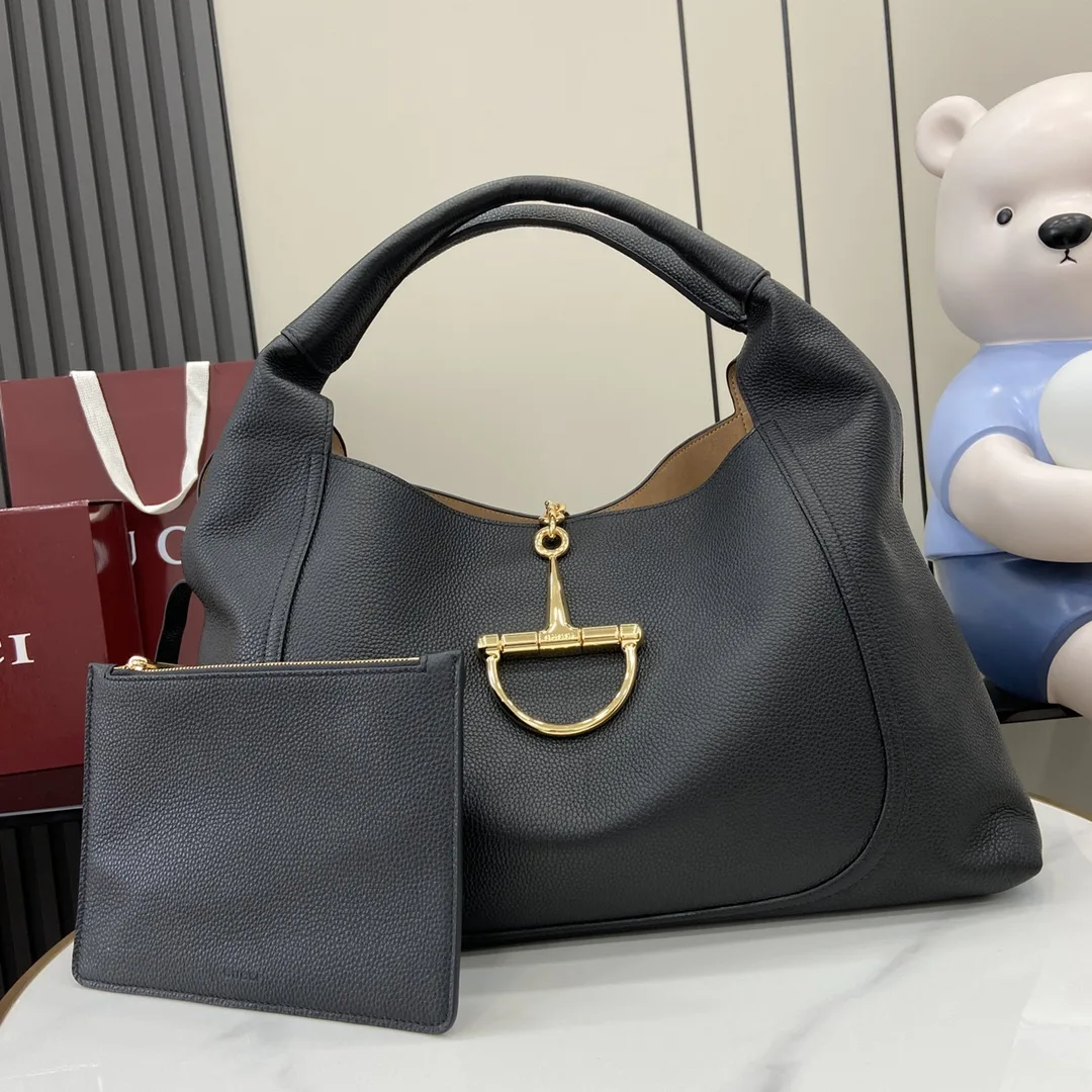 Gucci Black Grained Leather Shoulder Bag product photo from LabelPicks