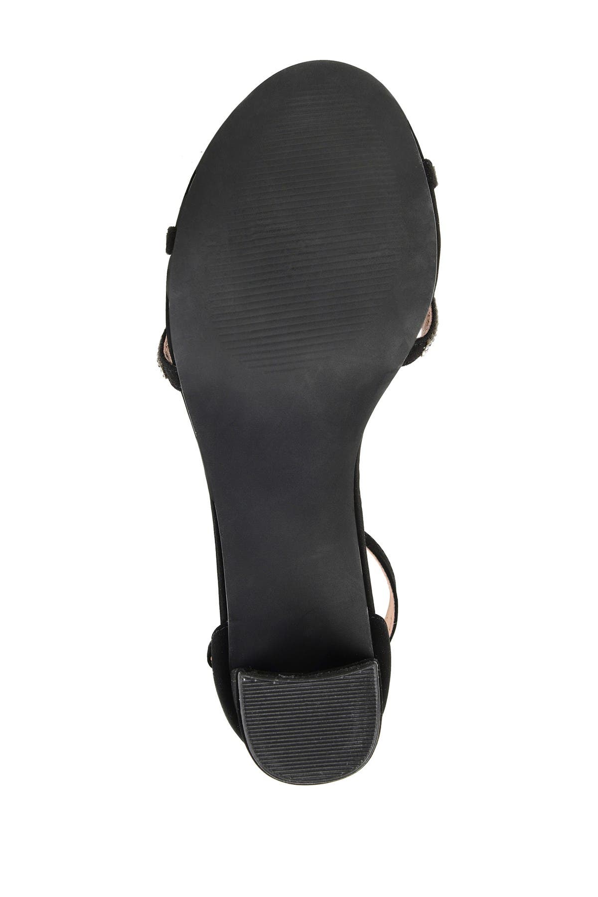 Journee Collection Denali Pump