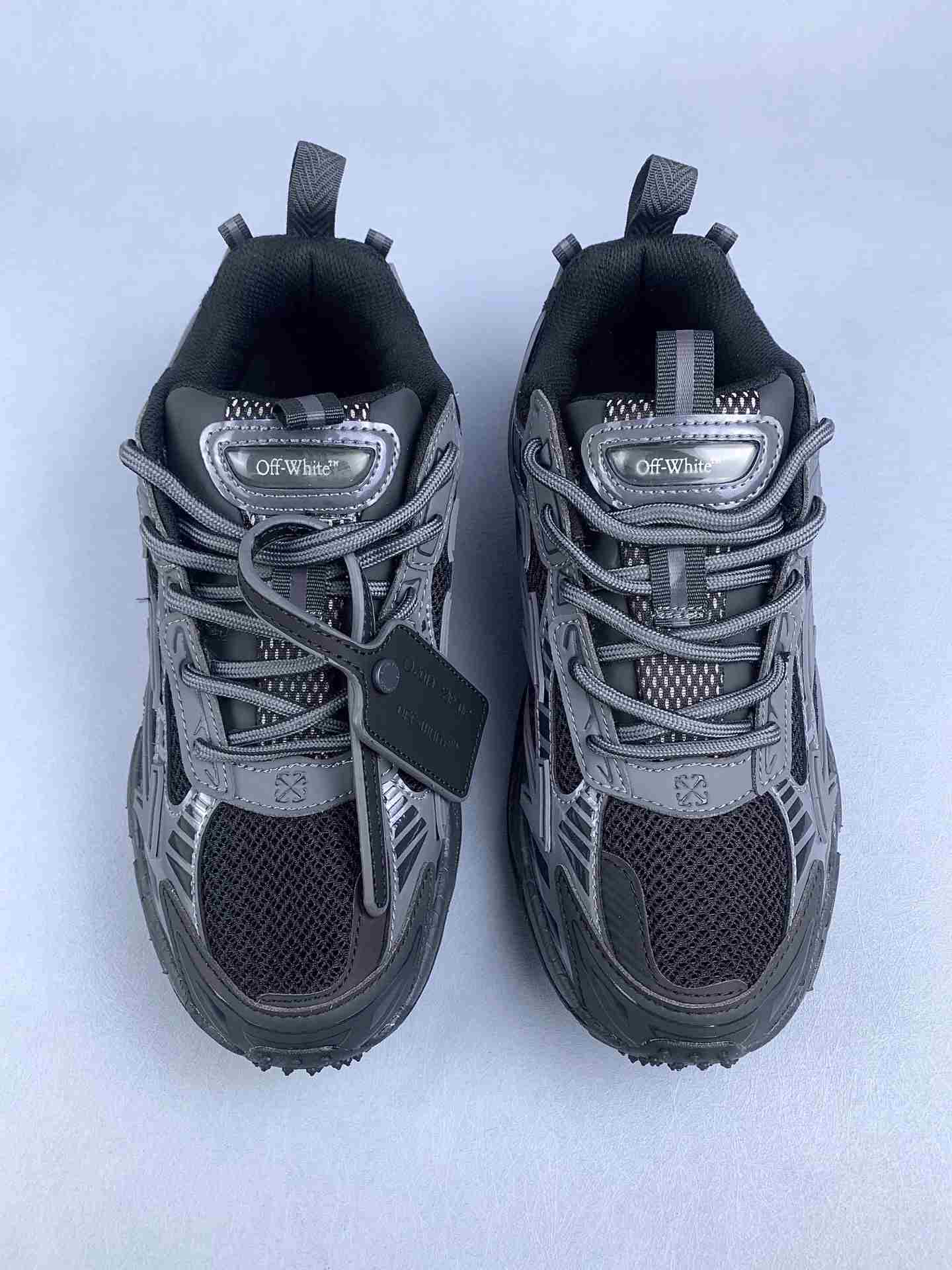 Be Right Back Sneakers
