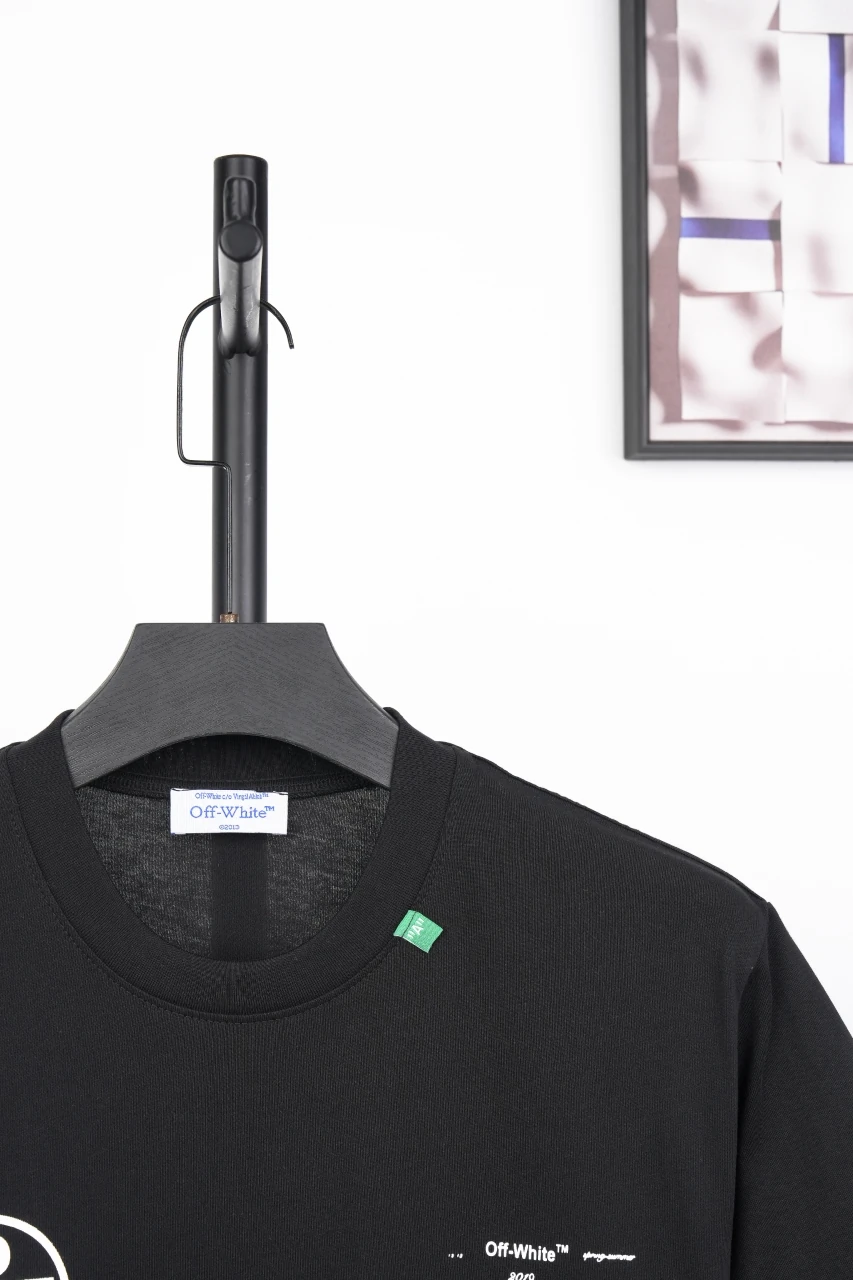 Off-White Black Pink Spray Arrow T-Shirt product photo from LabelPicks