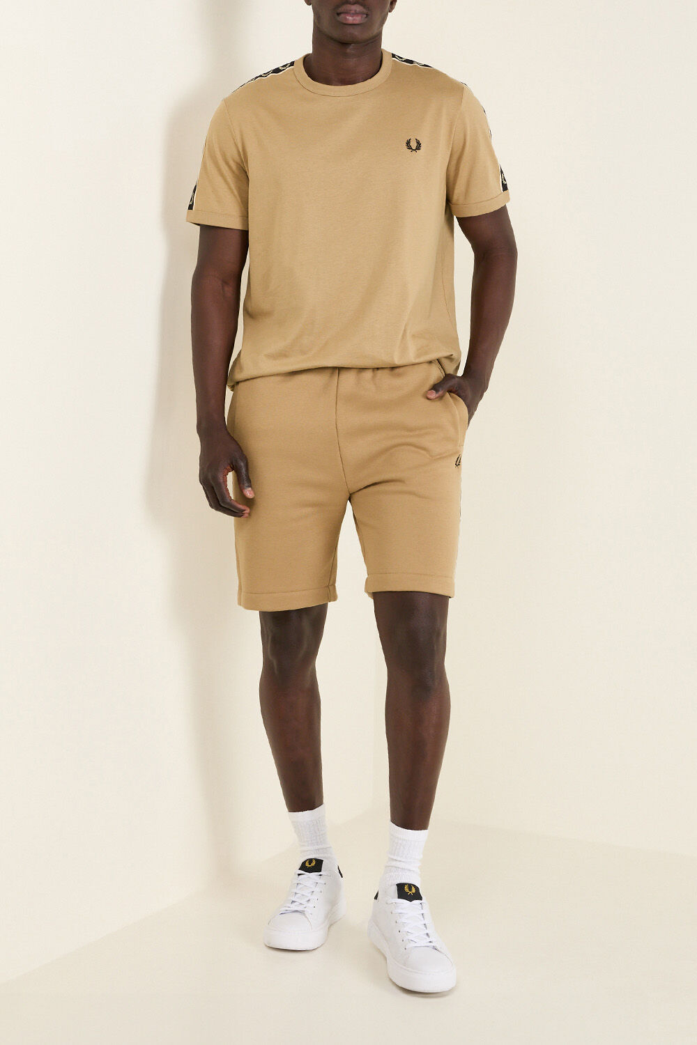FRED PERRY מכנסי ג'וג קצרים